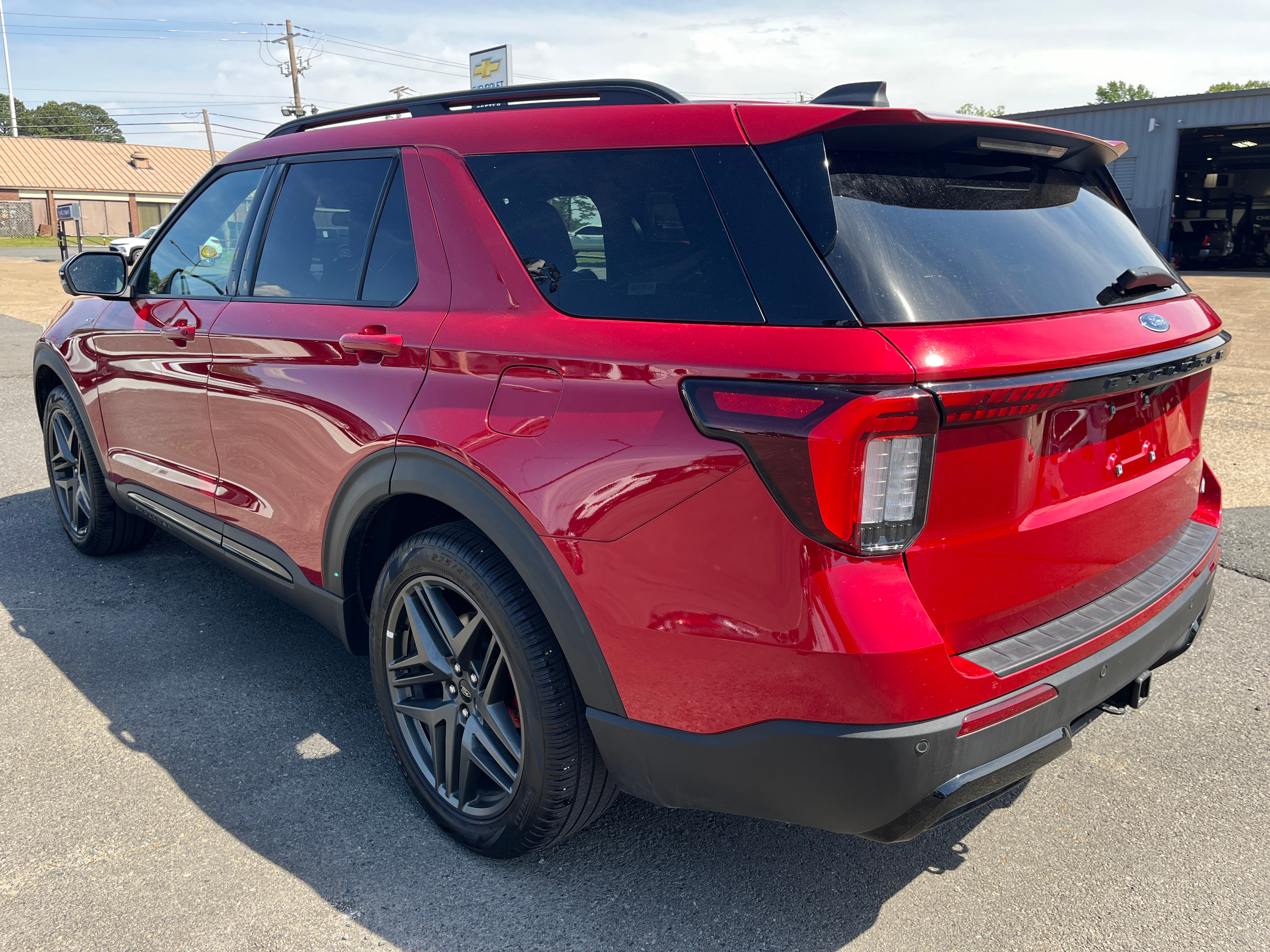2025 Ford Explorer ST-Line