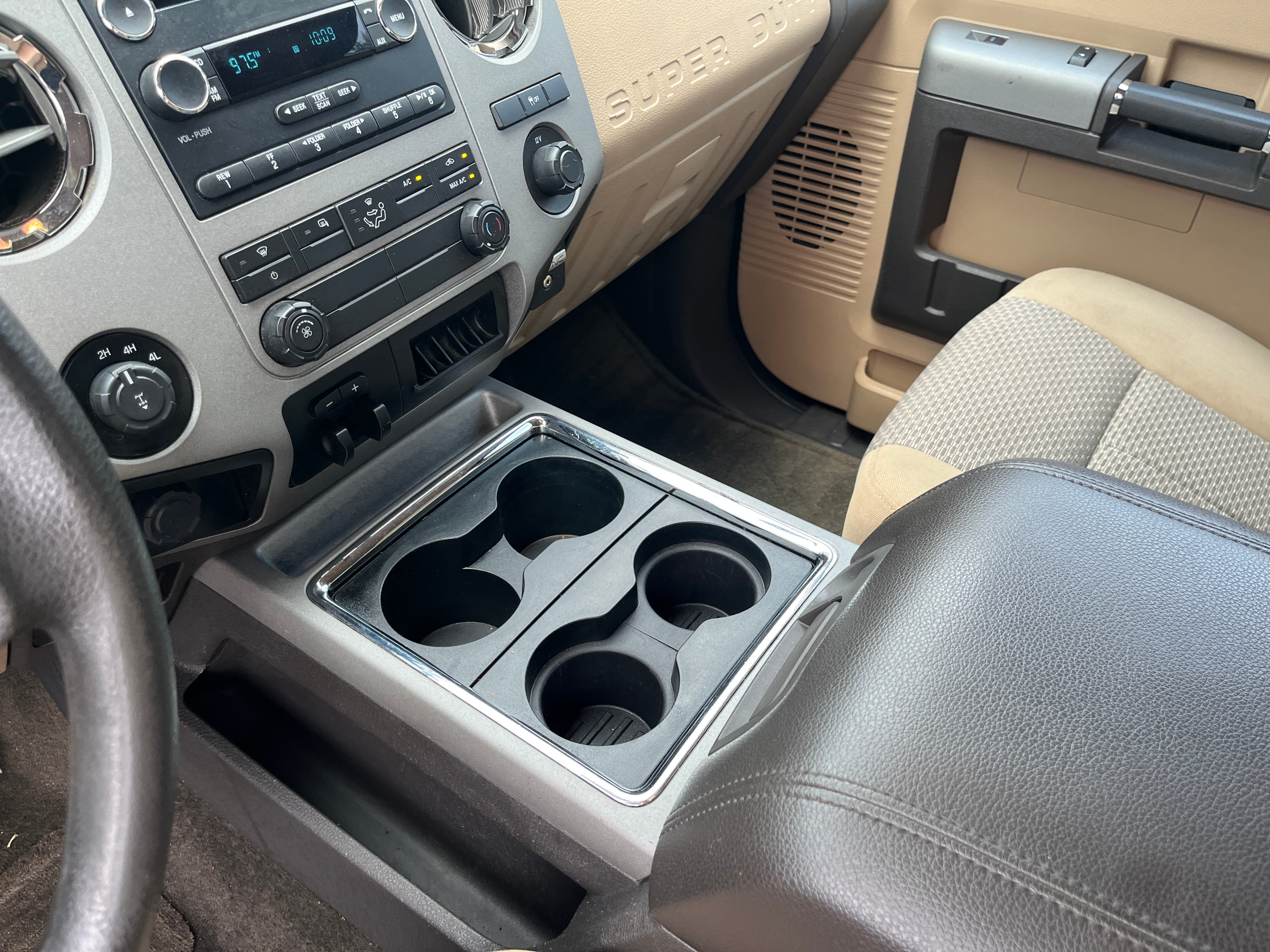 2016 Ford Super Duty F-250 SRW Lariat