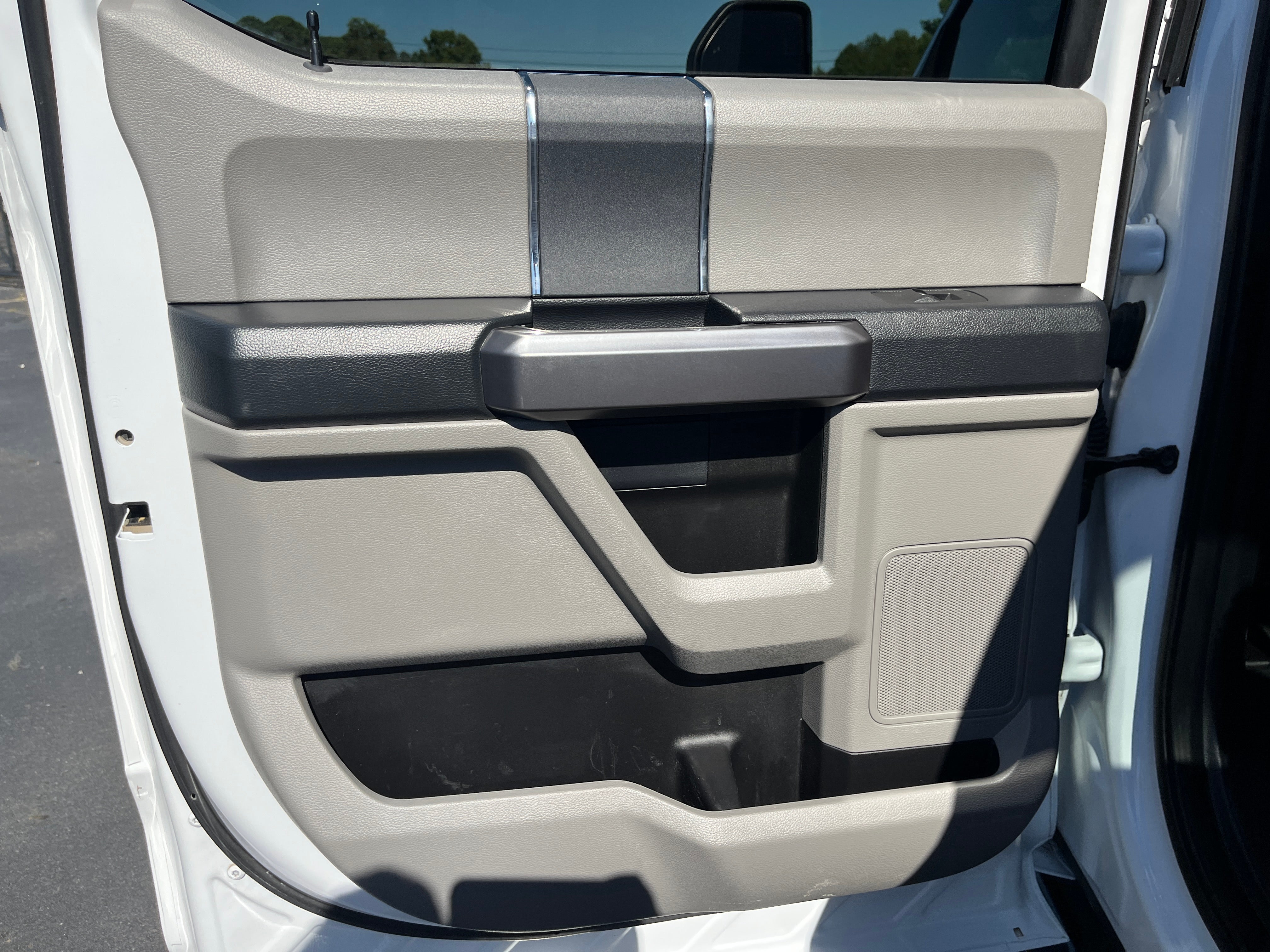 2022 Ford Super Duty F-350 DRW XL