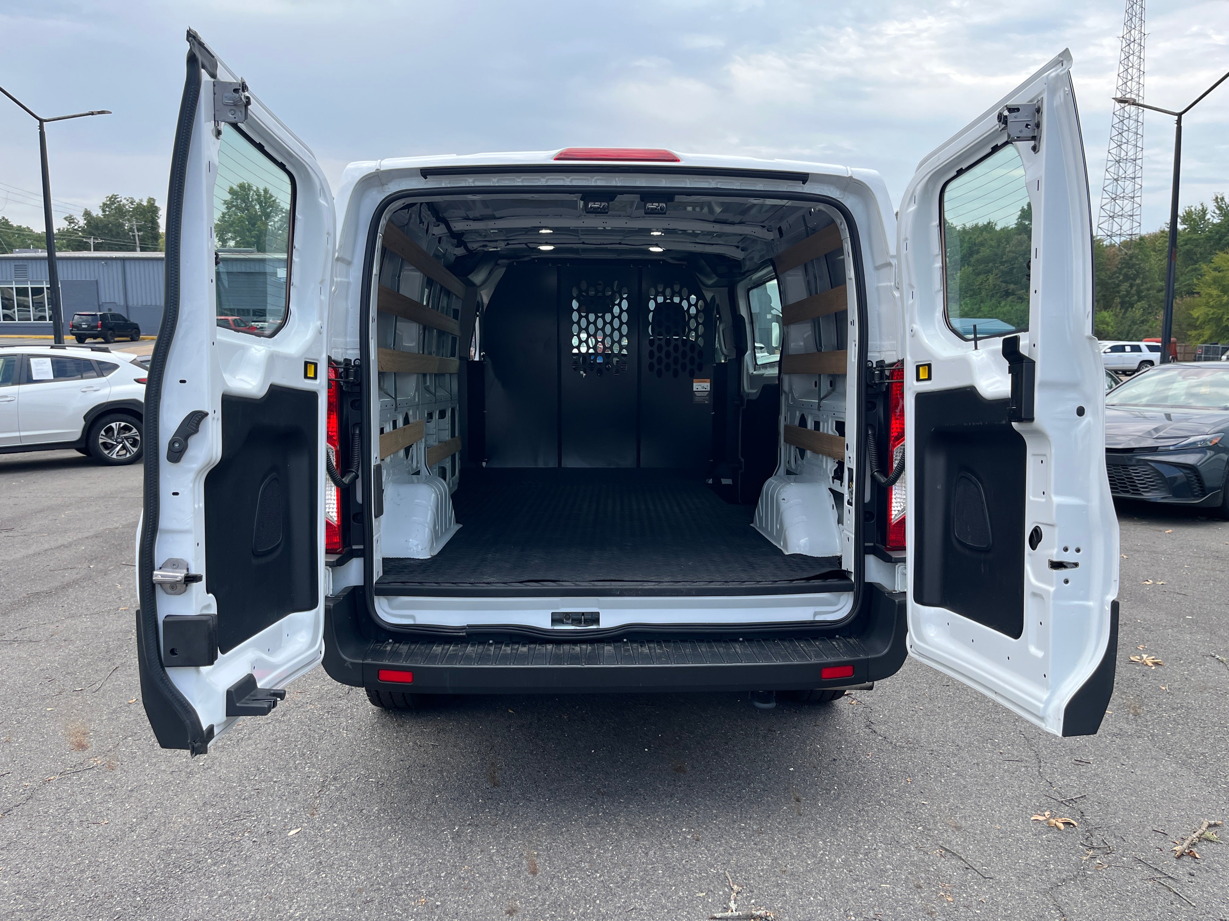 2025 Ford Transit Cargo Van Base