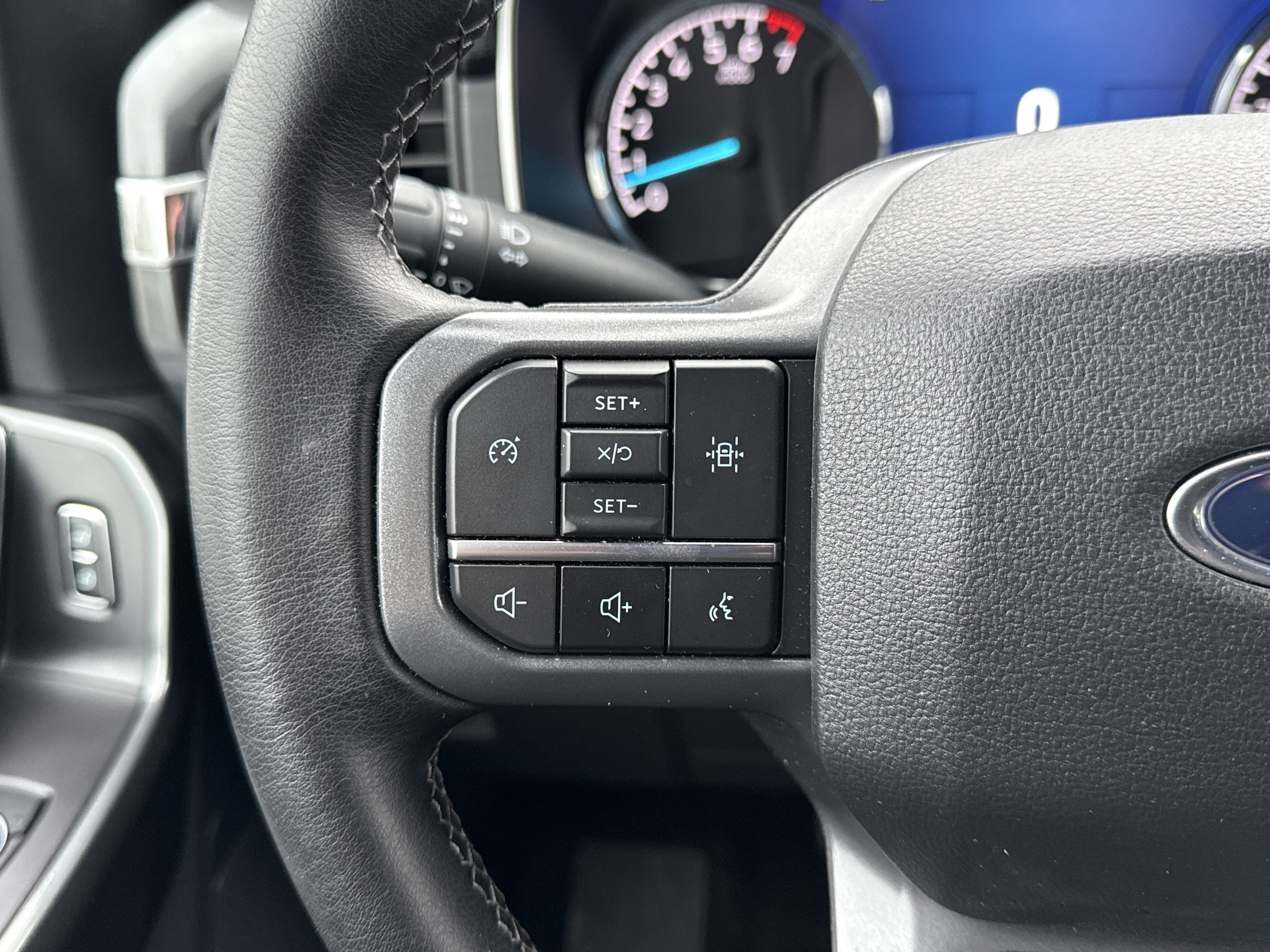 2023 Ford F-150 Base