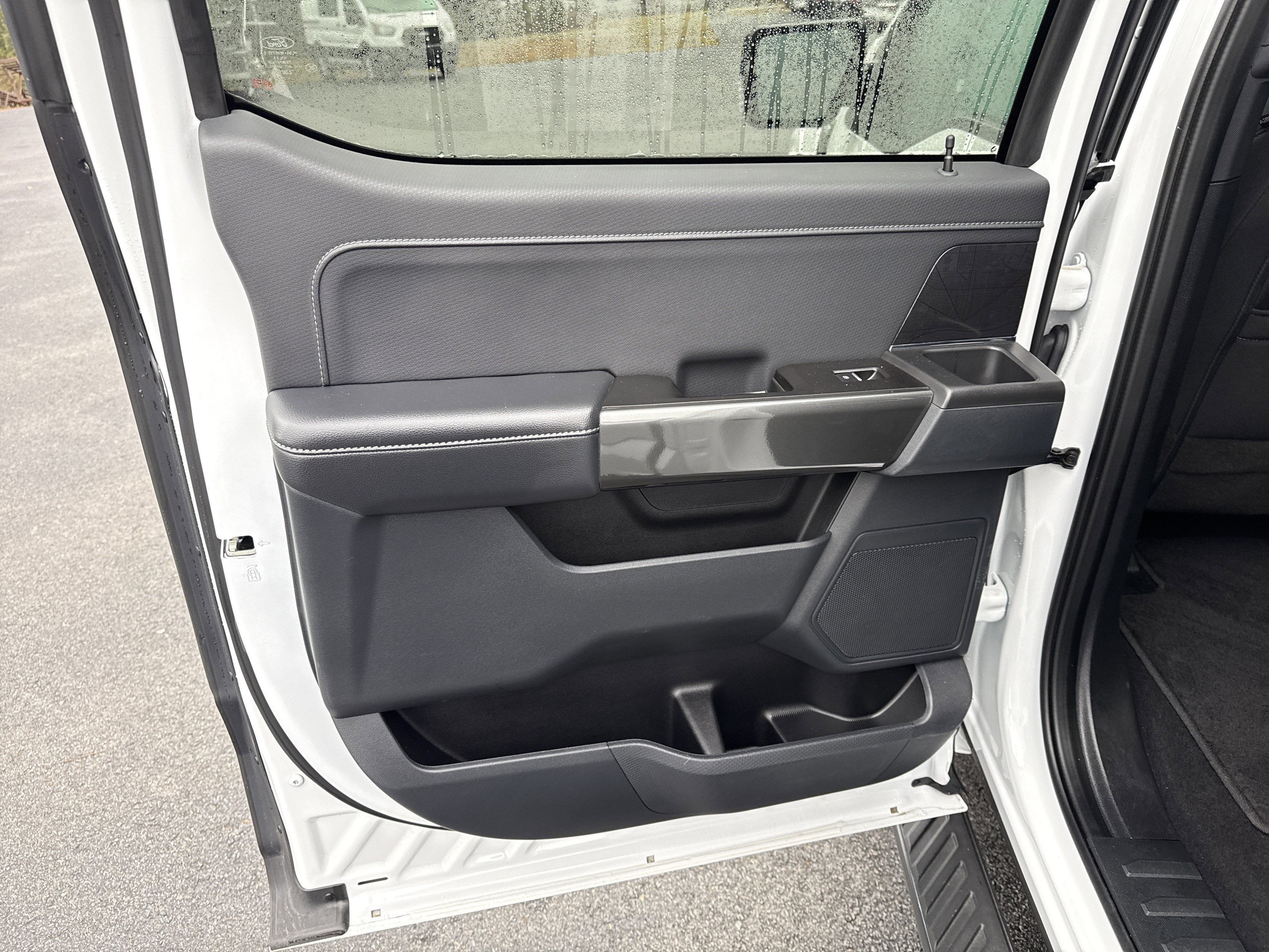 2023 Ford F-150 Base