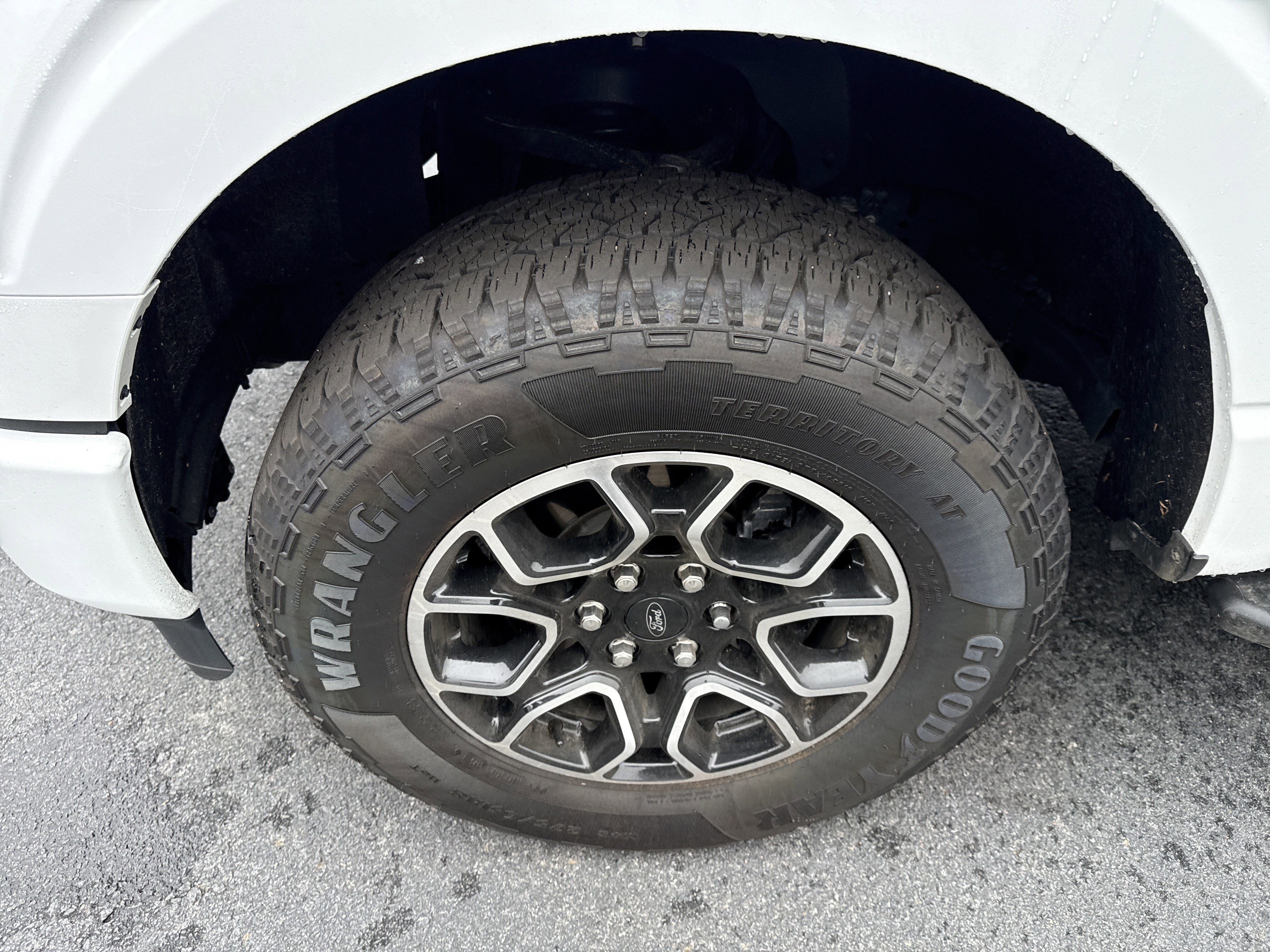 2023 Ford F-150 Base