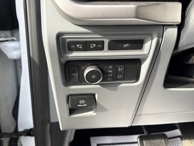 2022 Ford F-150 Base