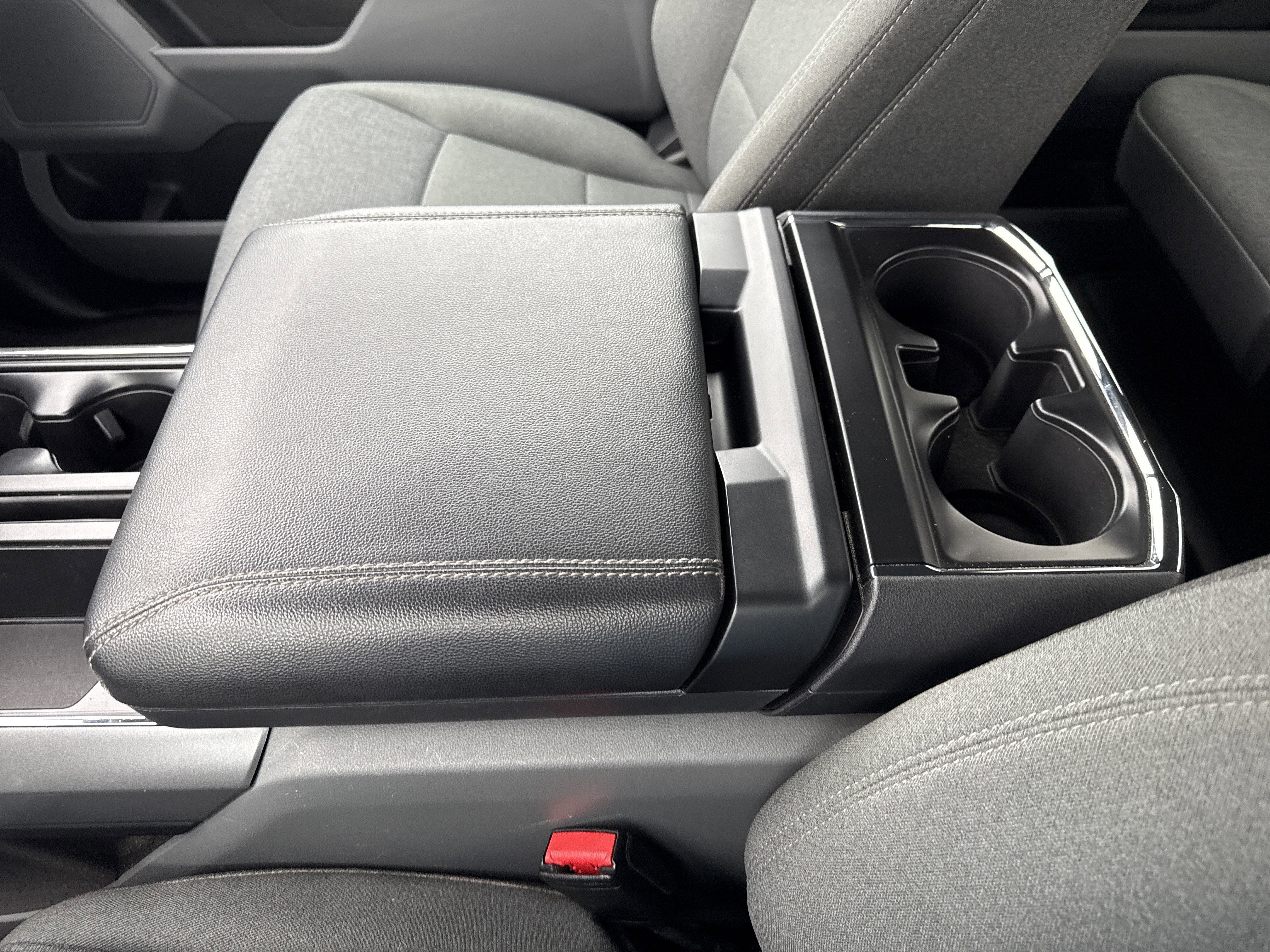 2025 Ford F-150 Base