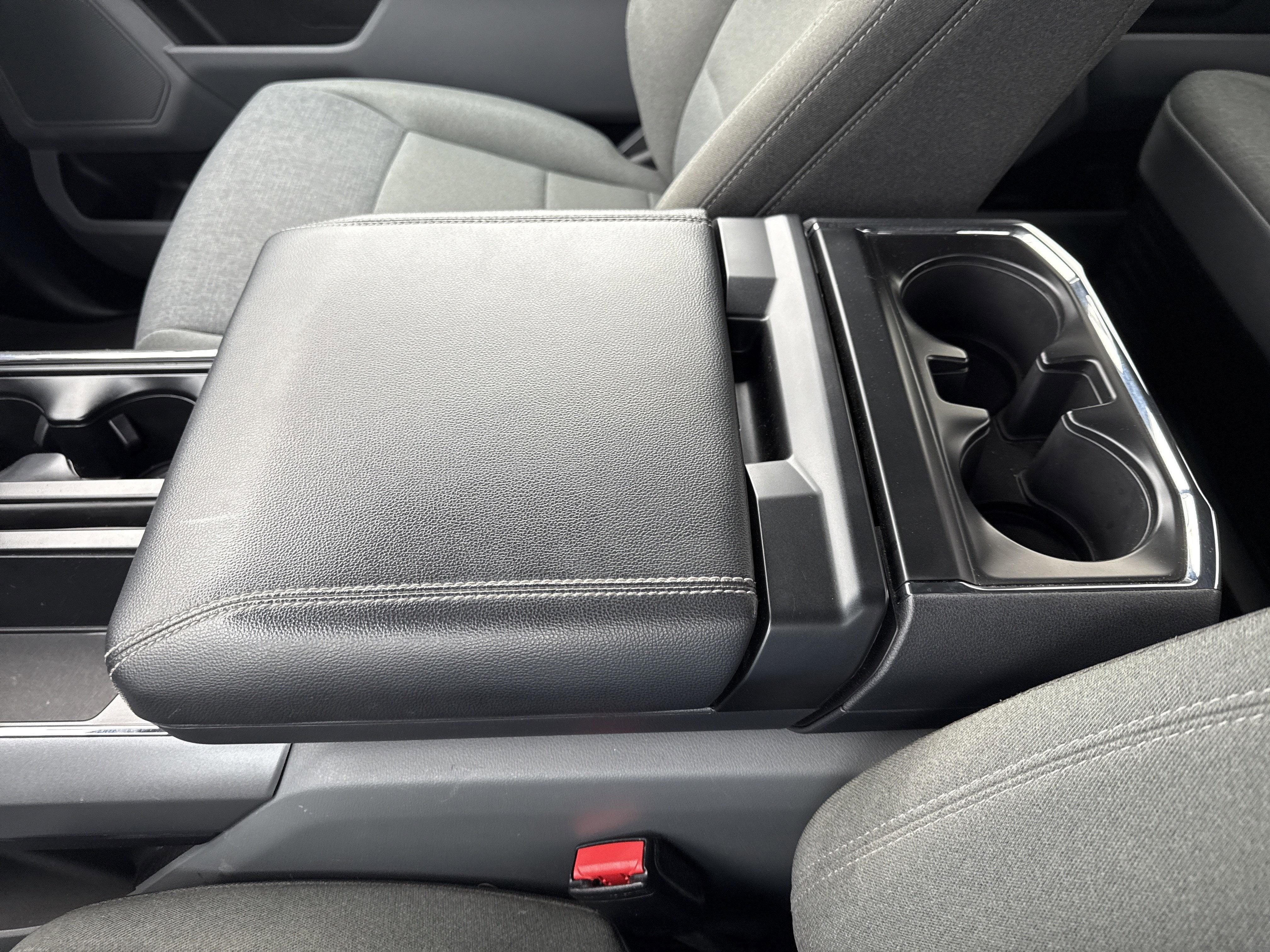 2025 Ford F-150 Base