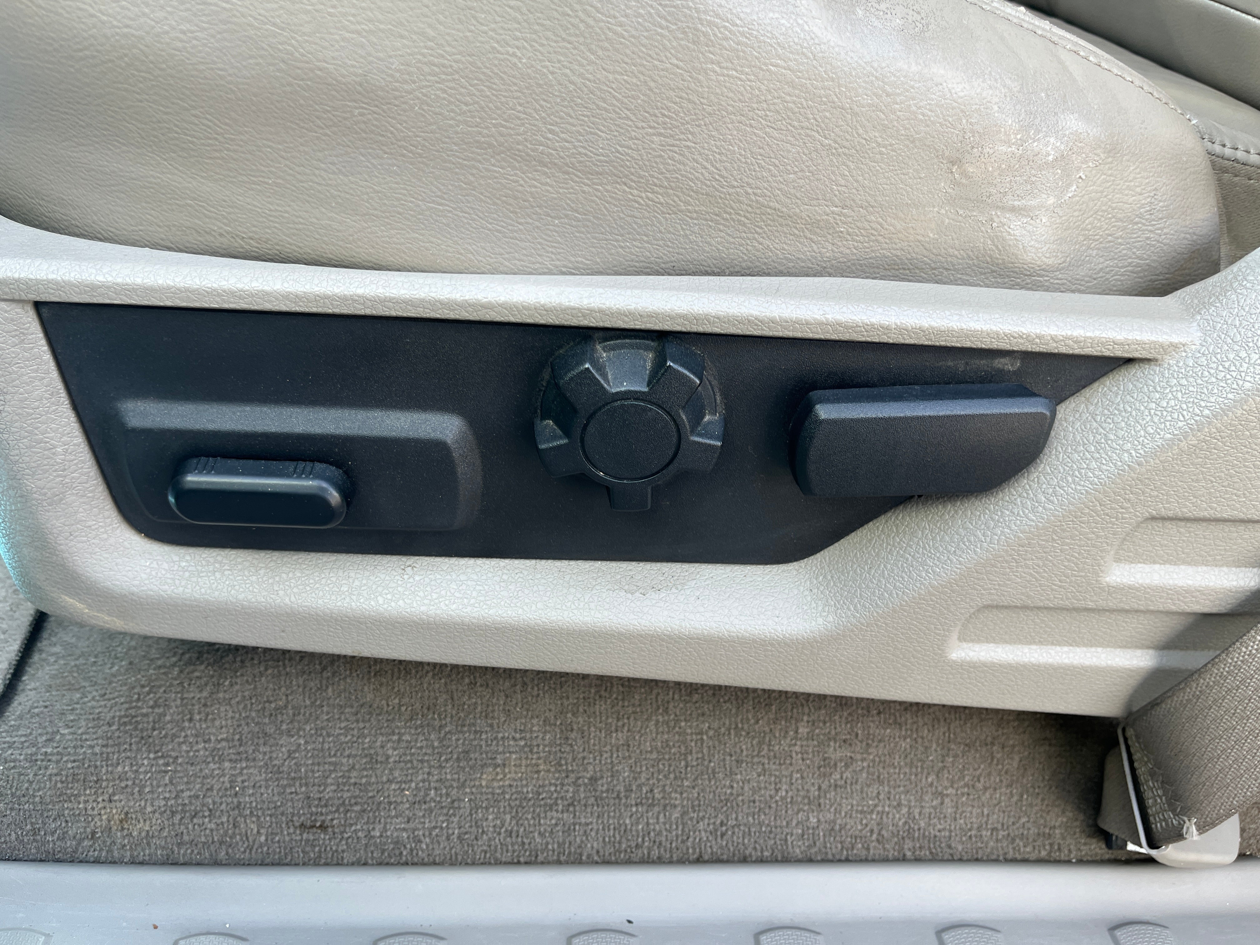 2010 Ford Super Duty F-250 SRW XL