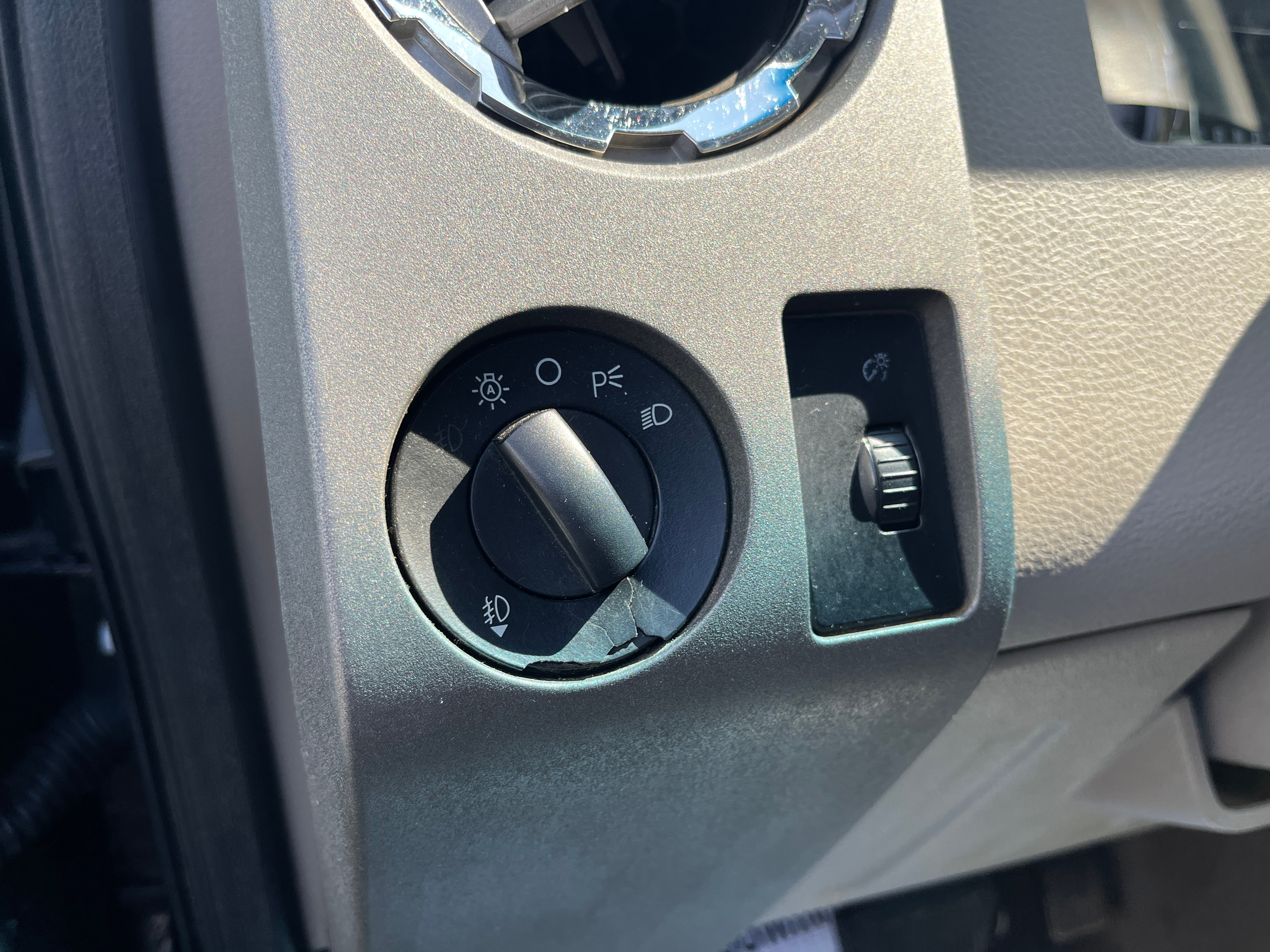 2010 Ford Super Duty F-250 SRW XL