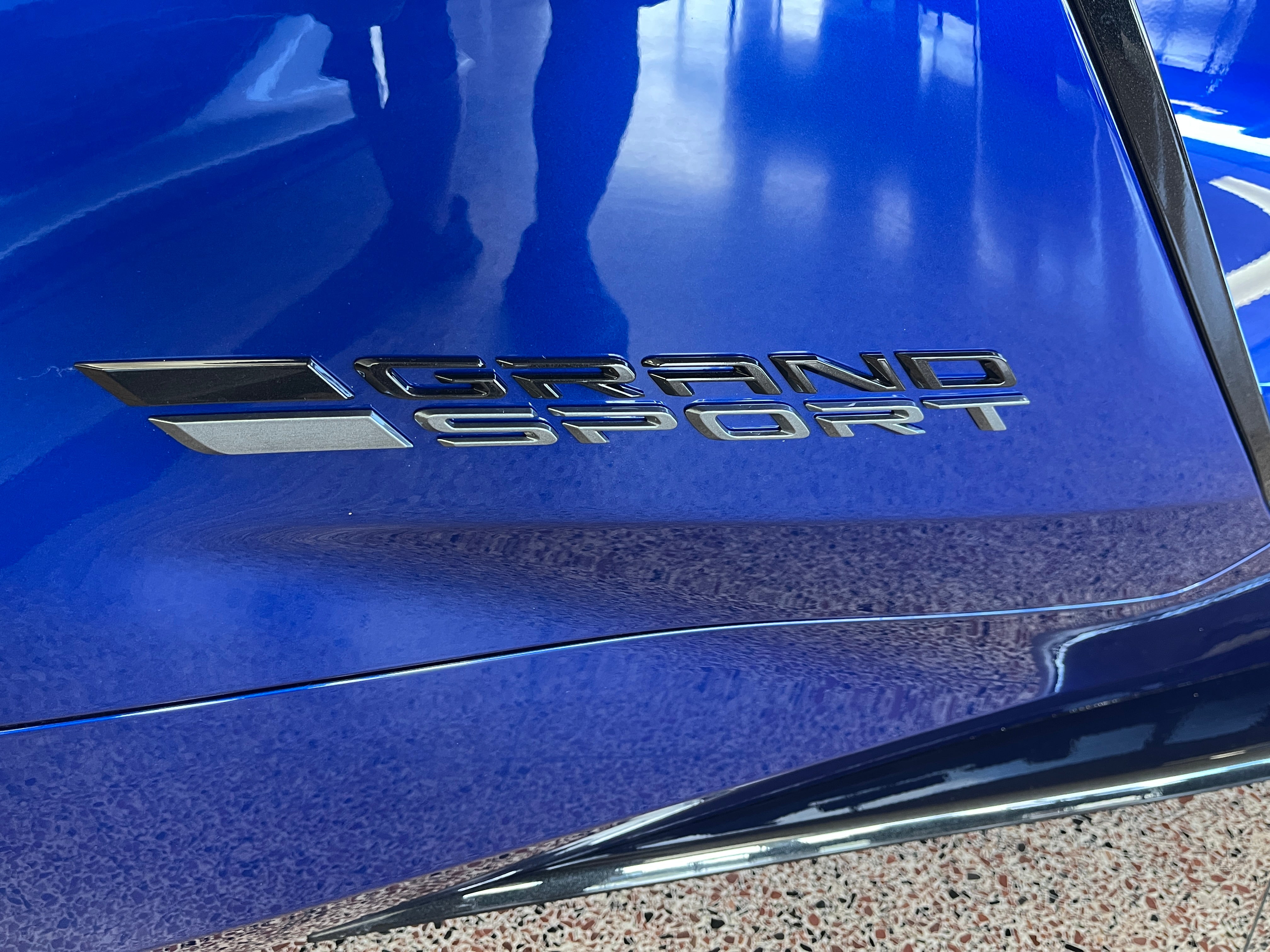 2027 Chevrolet Corvette 3LT - Photo 11