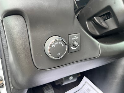 2025 Chevrolet Express Passenger 1LS