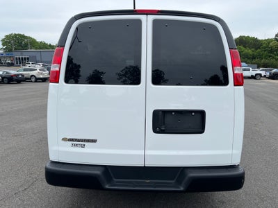 2025 Chevrolet Express Passenger 1LS