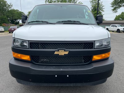 2025 Chevrolet Express Passenger 1LS