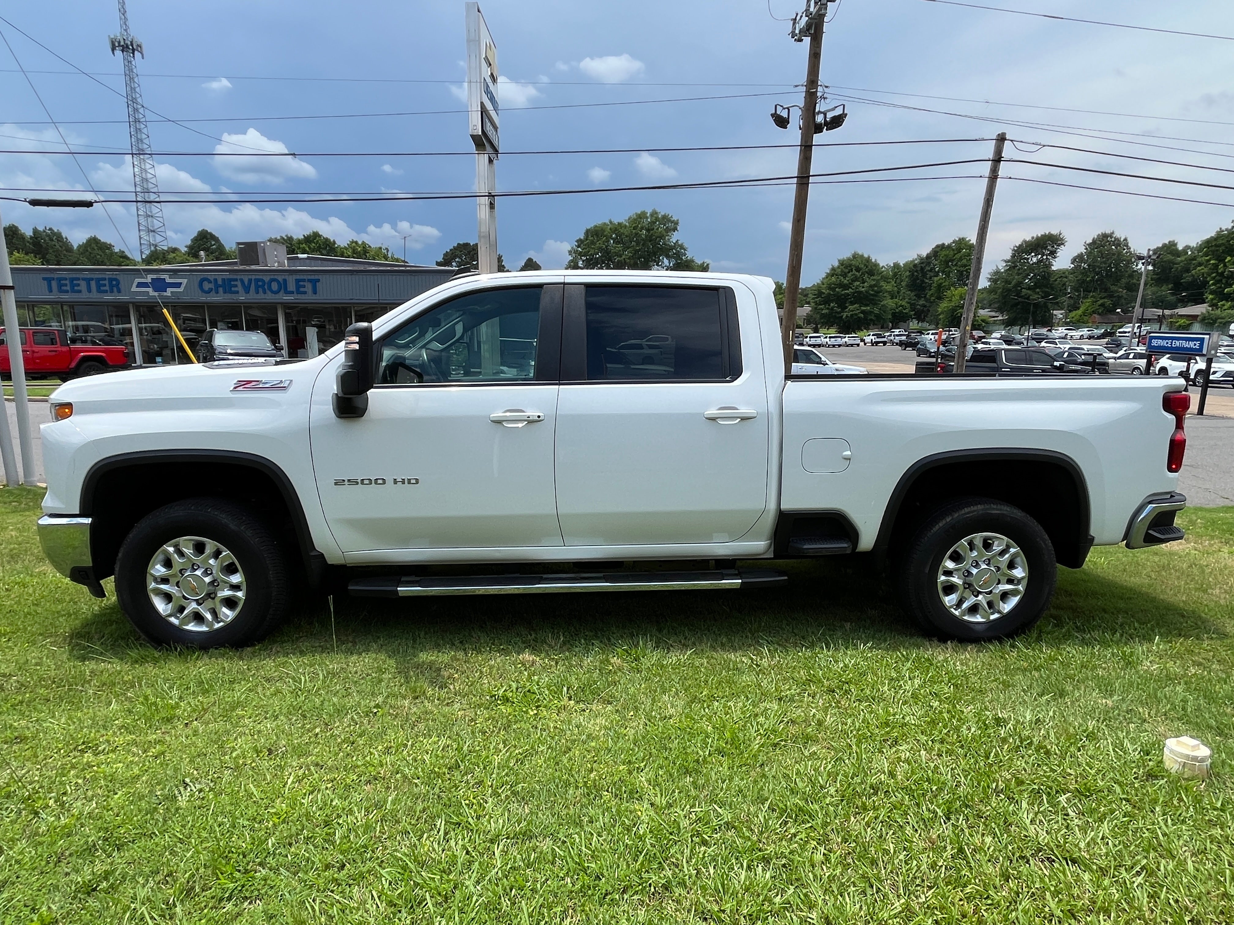 Used 2024 Chevrolet Silverado 2500HD LT with VIN 1GC1YNEY5RF376518 for sale in Little Rock