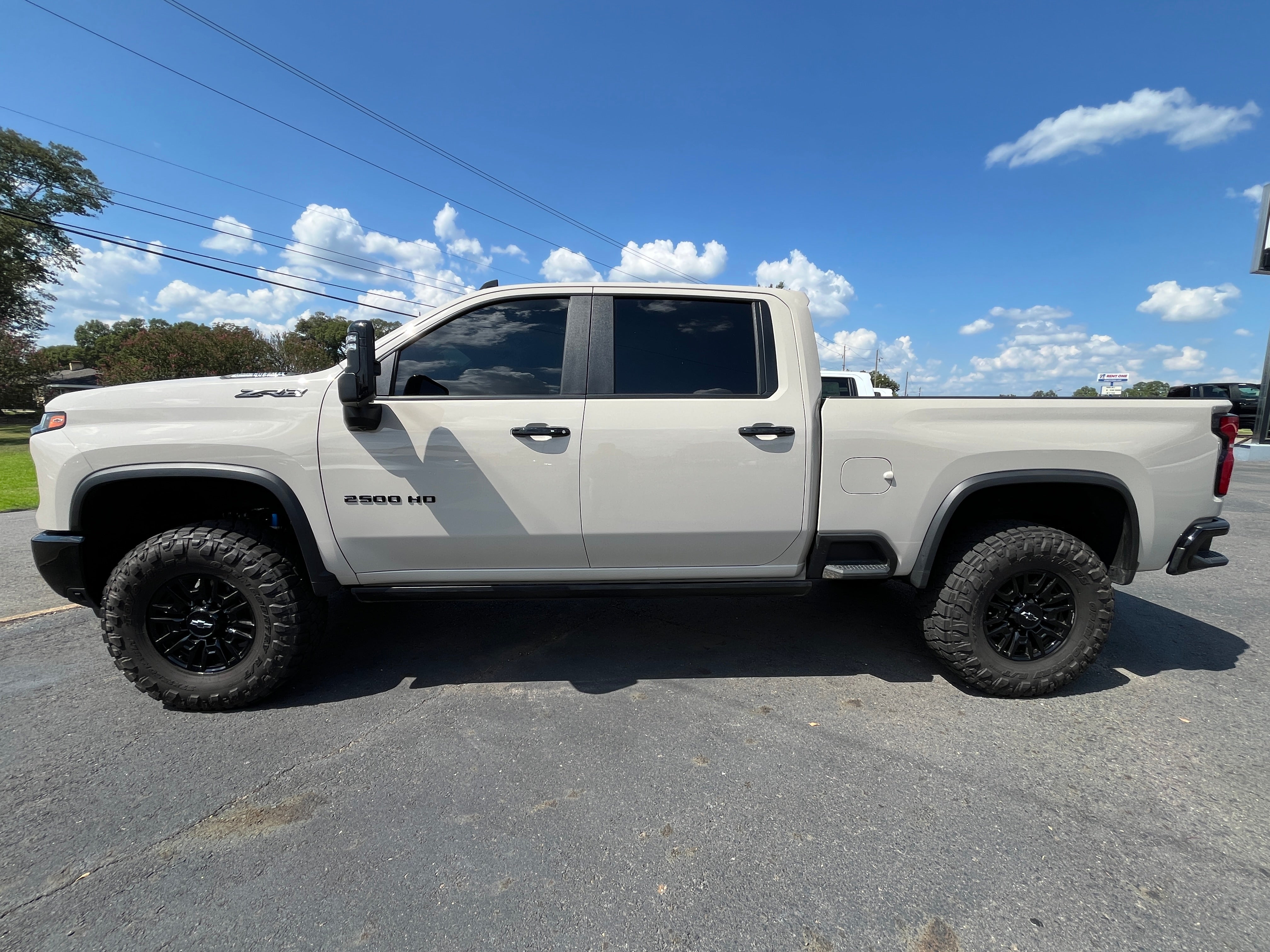 Used 2026 Chevrolet Silverado 2500HD ZR2 with VIN 1GC4KYEY8TF130909 for sale in Little Rock