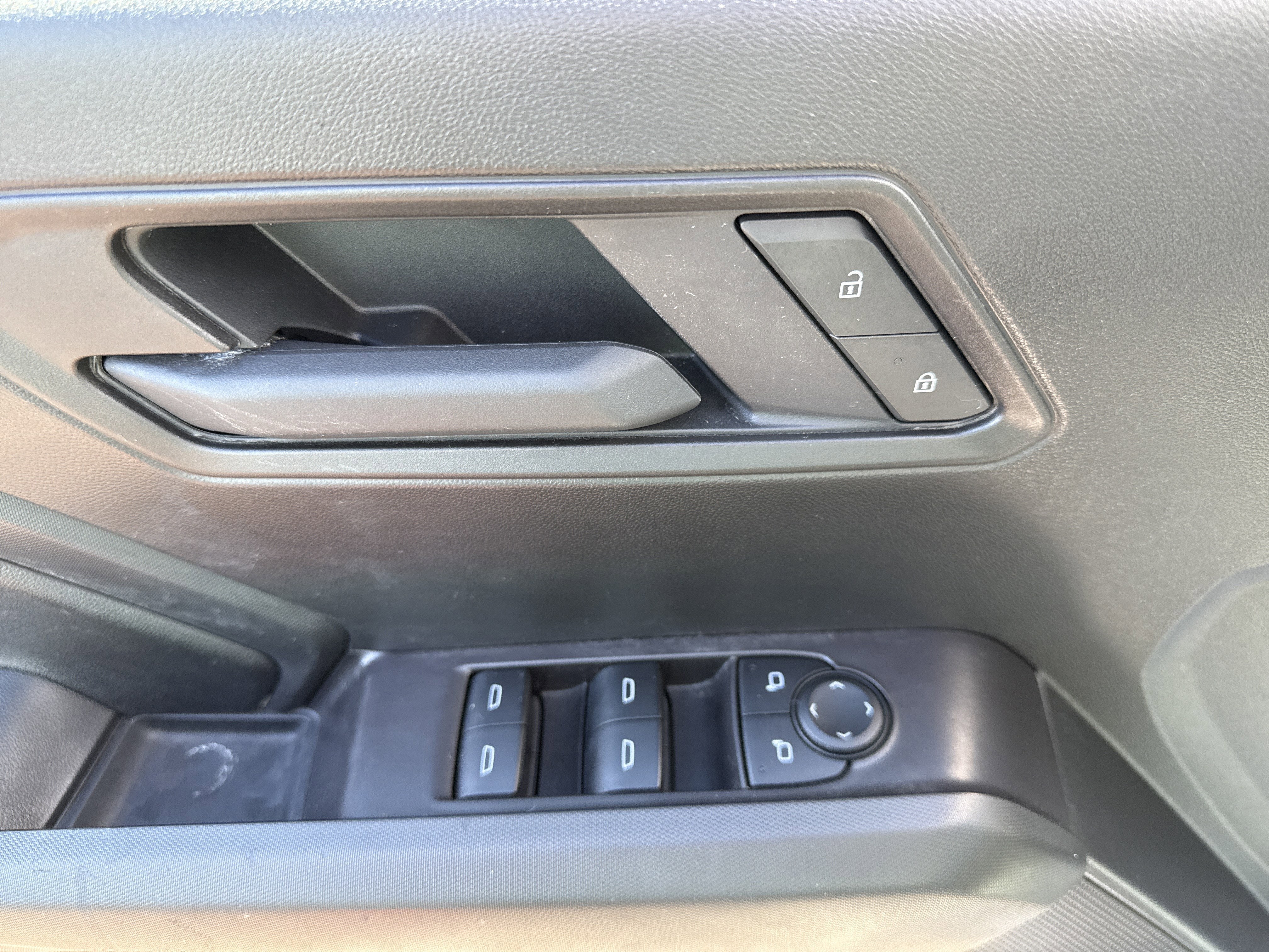 2025 Chevrolet Colorado Base