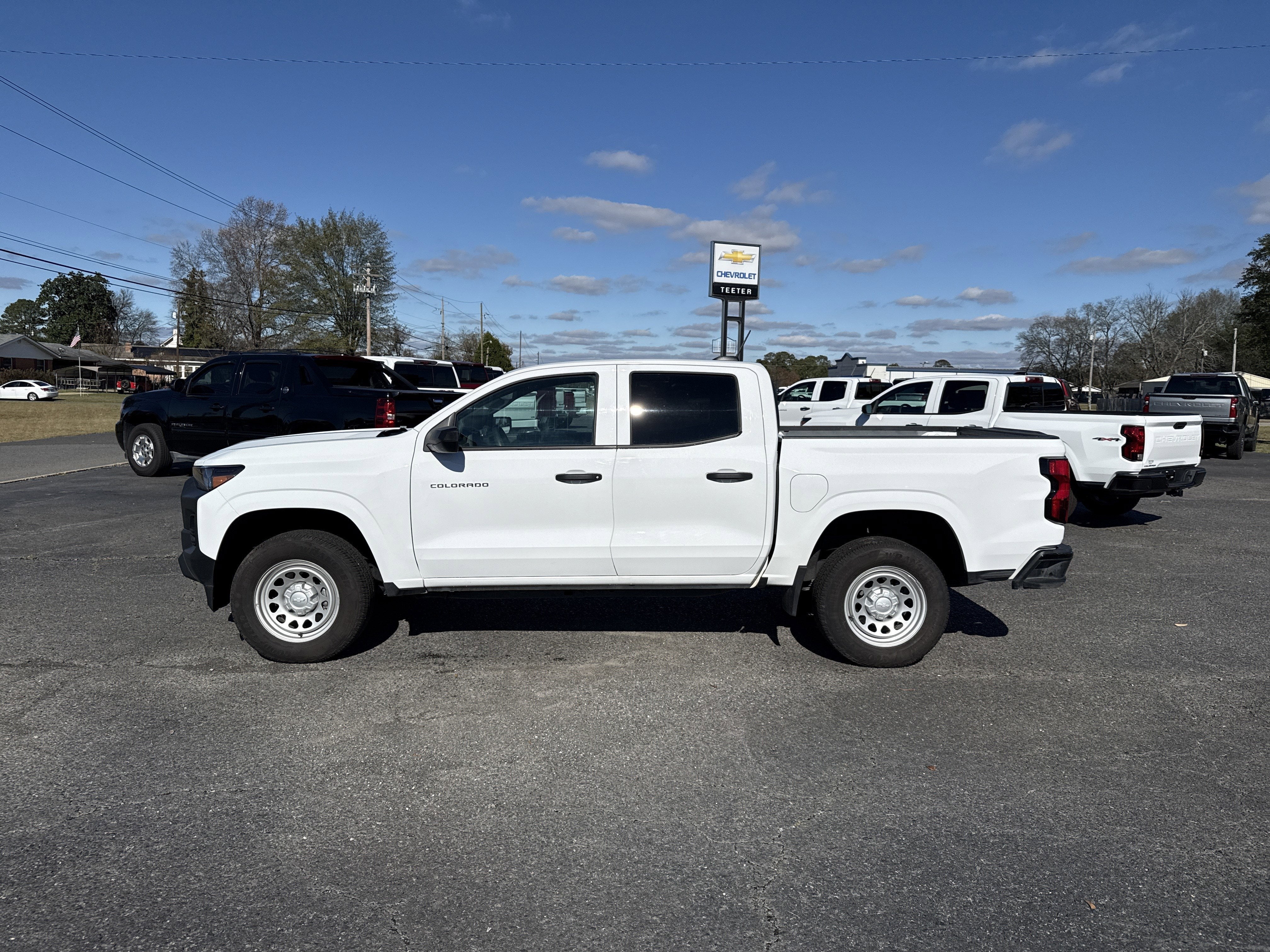 2025 Chevrolet Colorado Base