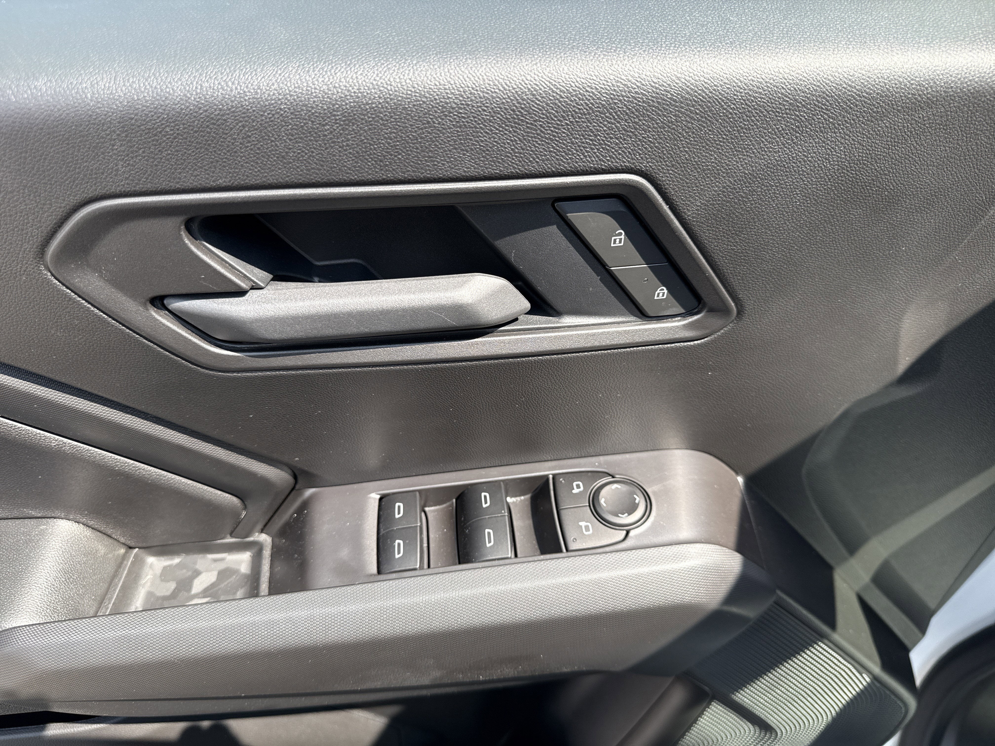 2026 Chevrolet Colorado Base