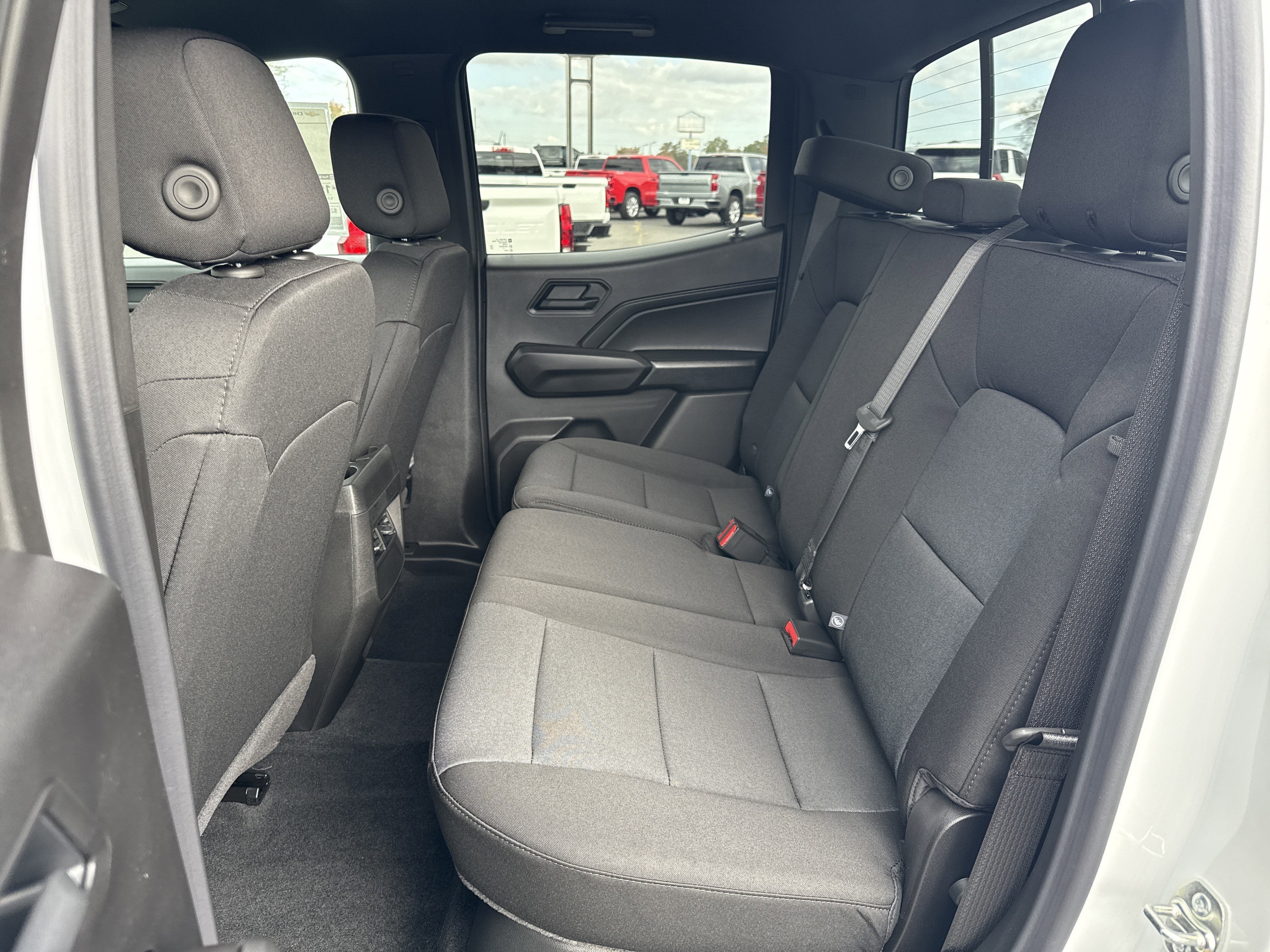 2026 Chevrolet Colorado Base