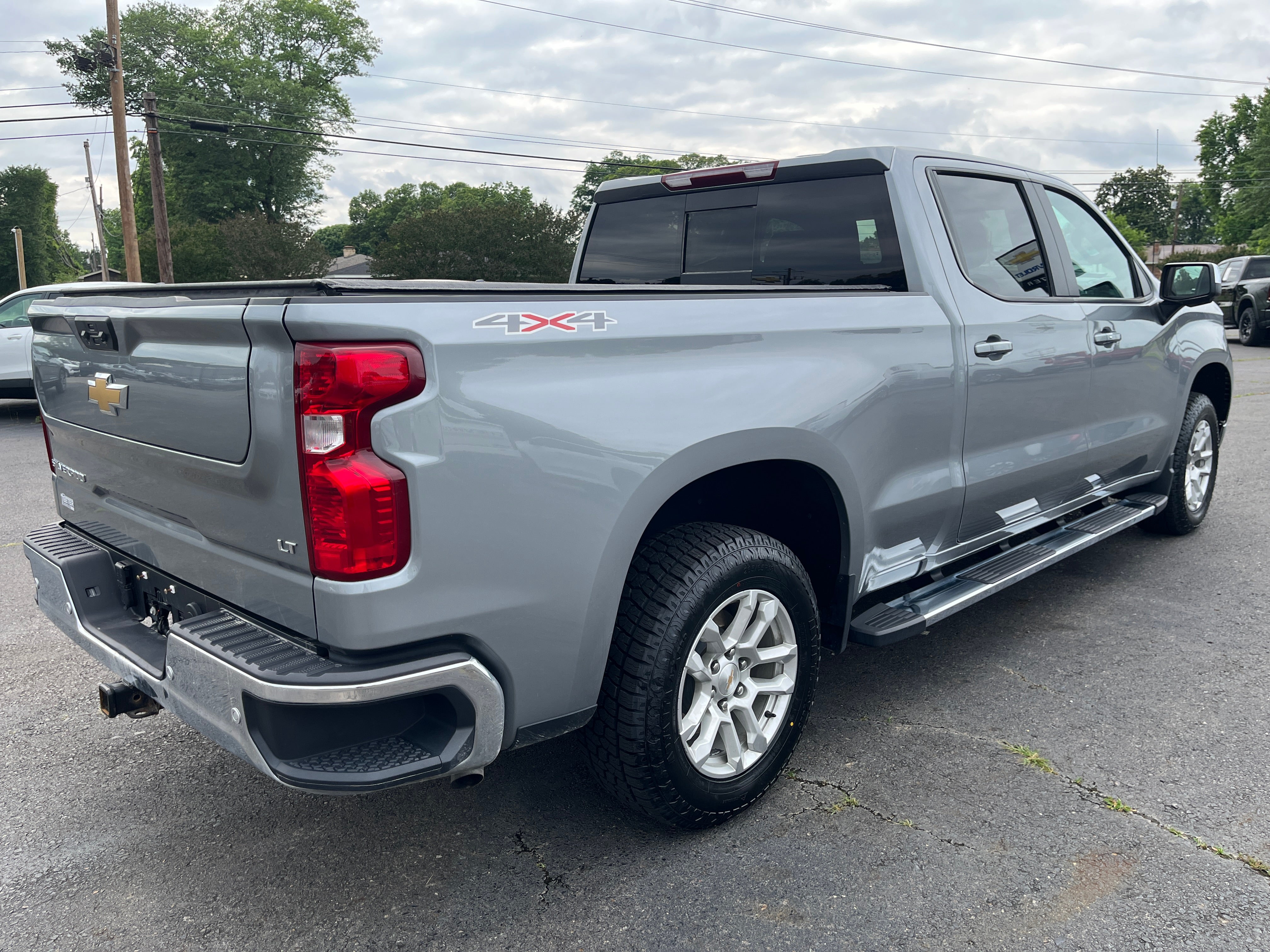 2024 Chevrolet Silverado 1500 LT