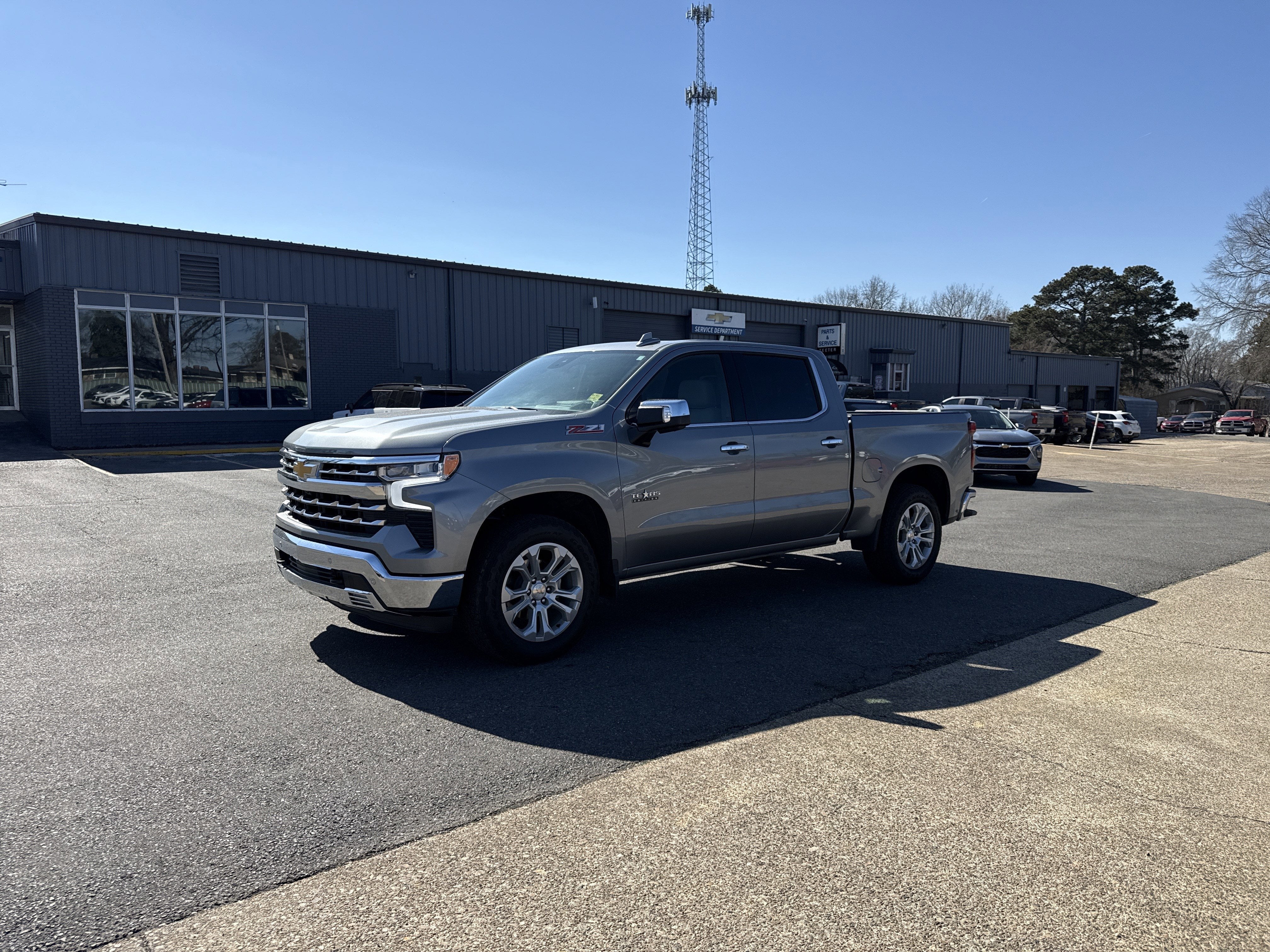 2024 Chevrolet Silverado 1500 LTZ