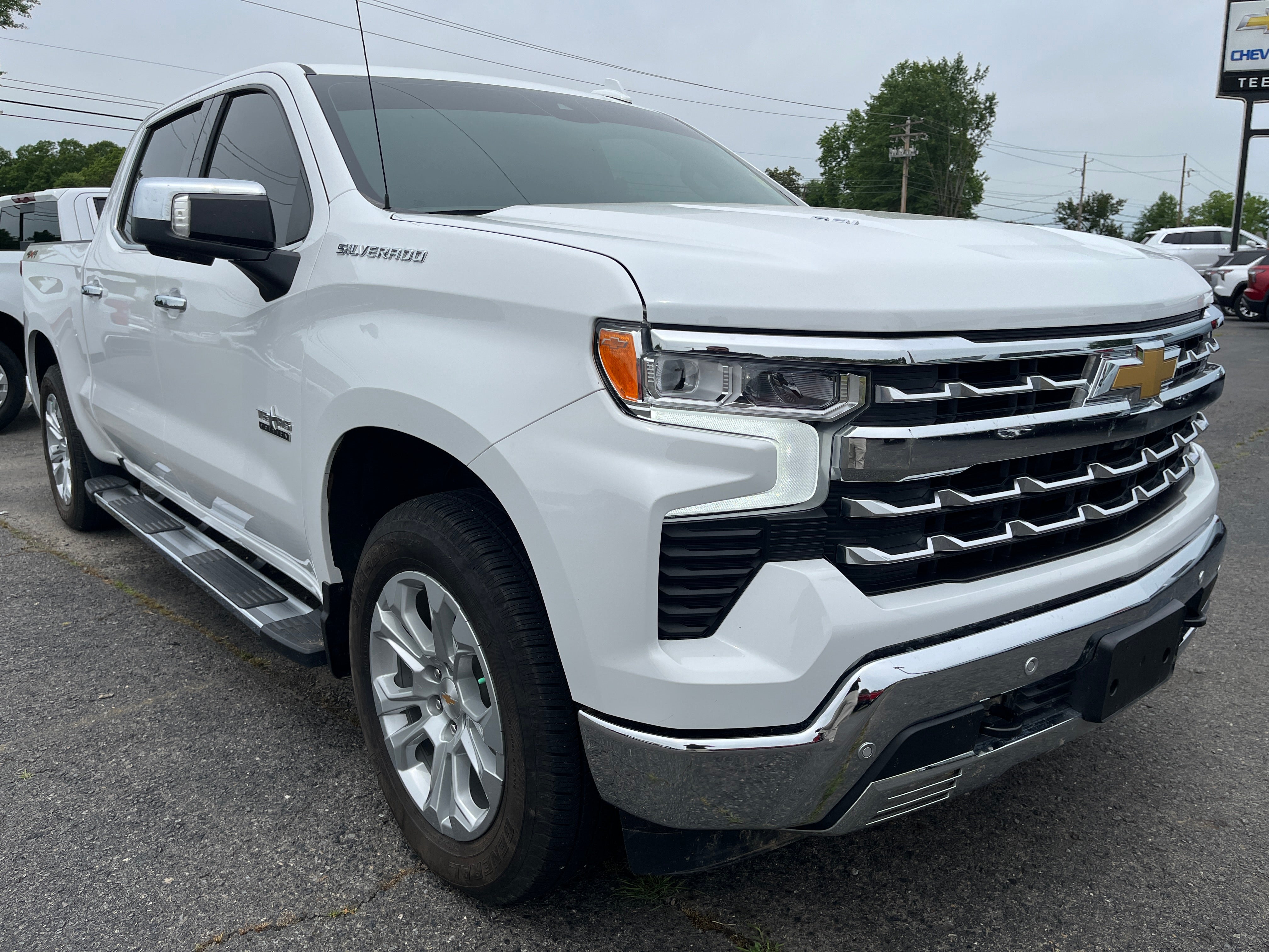 2025 Chevrolet Silverado 1500 LTZ
