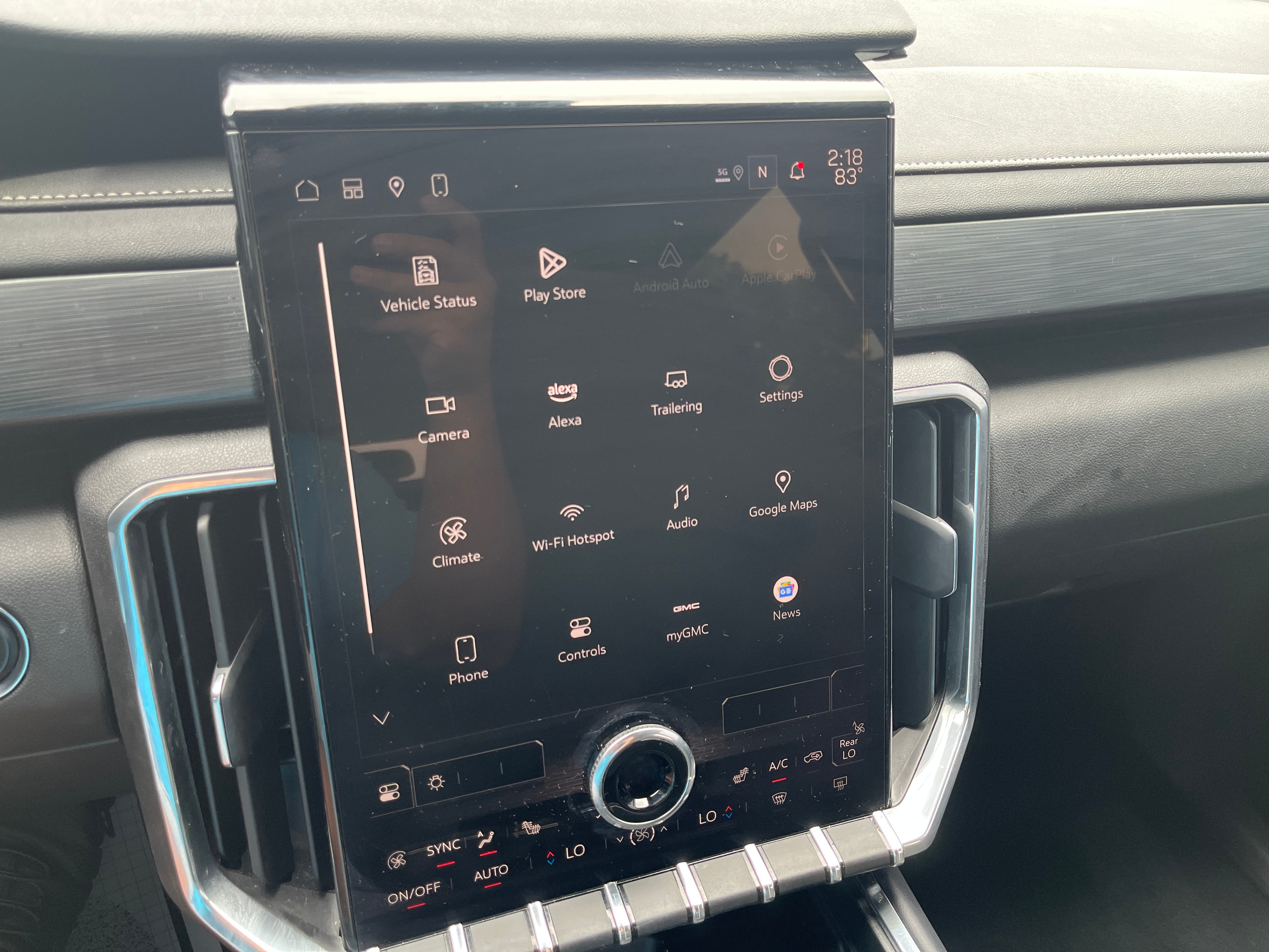 2025 GMC Acadia Elevation