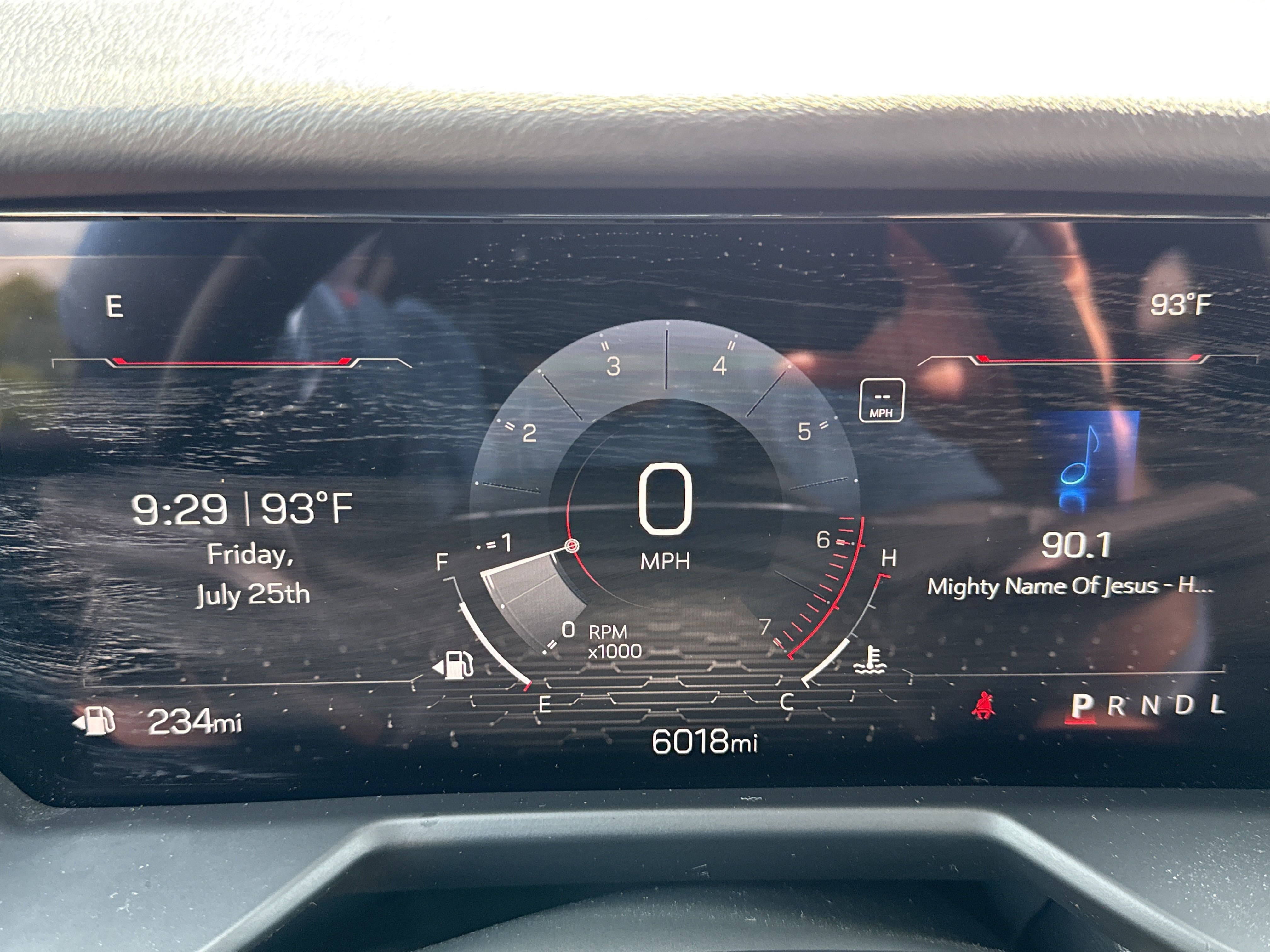 2025 GMC Acadia Elevation