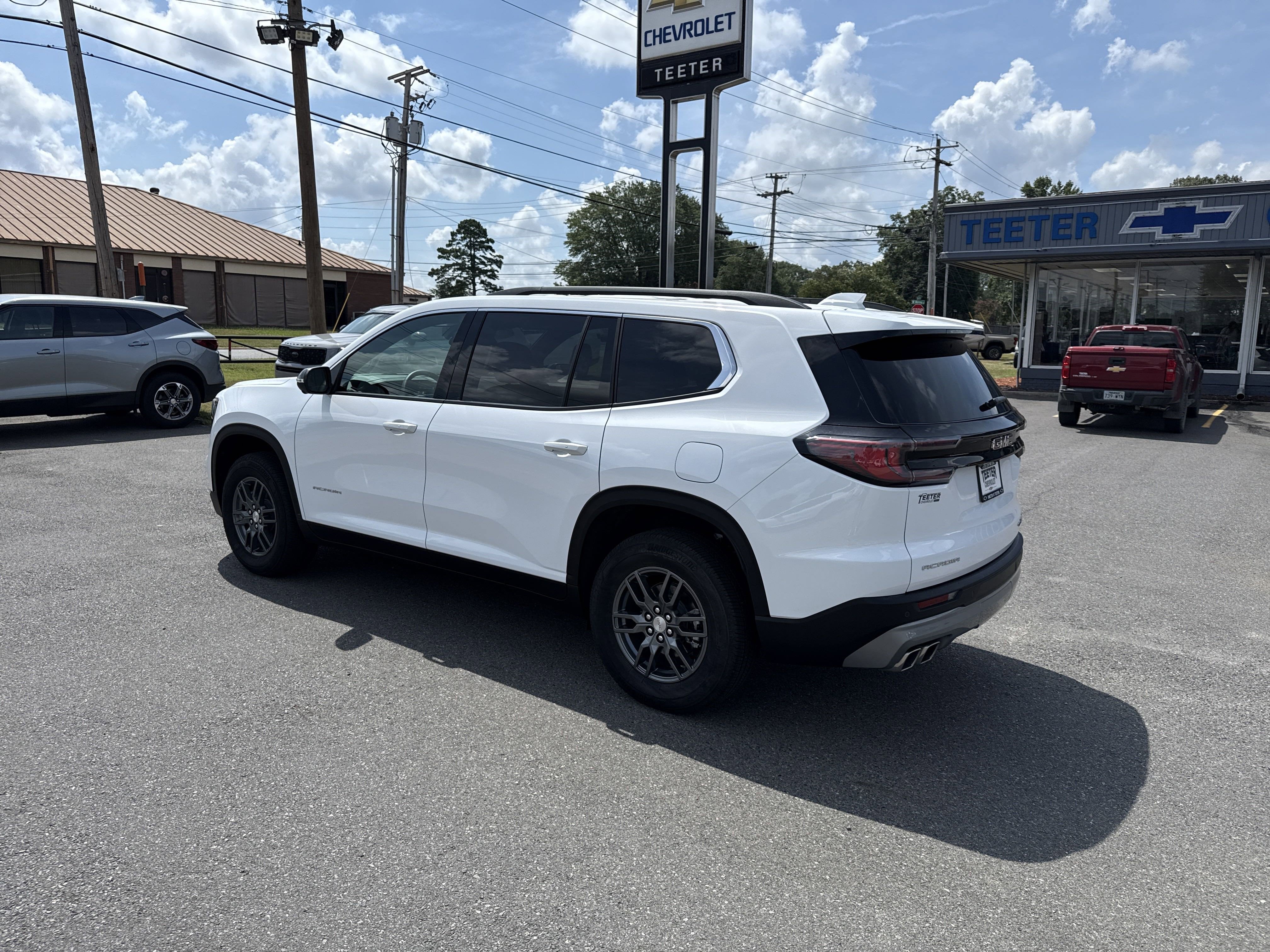 2025 GMC Acadia Elevation