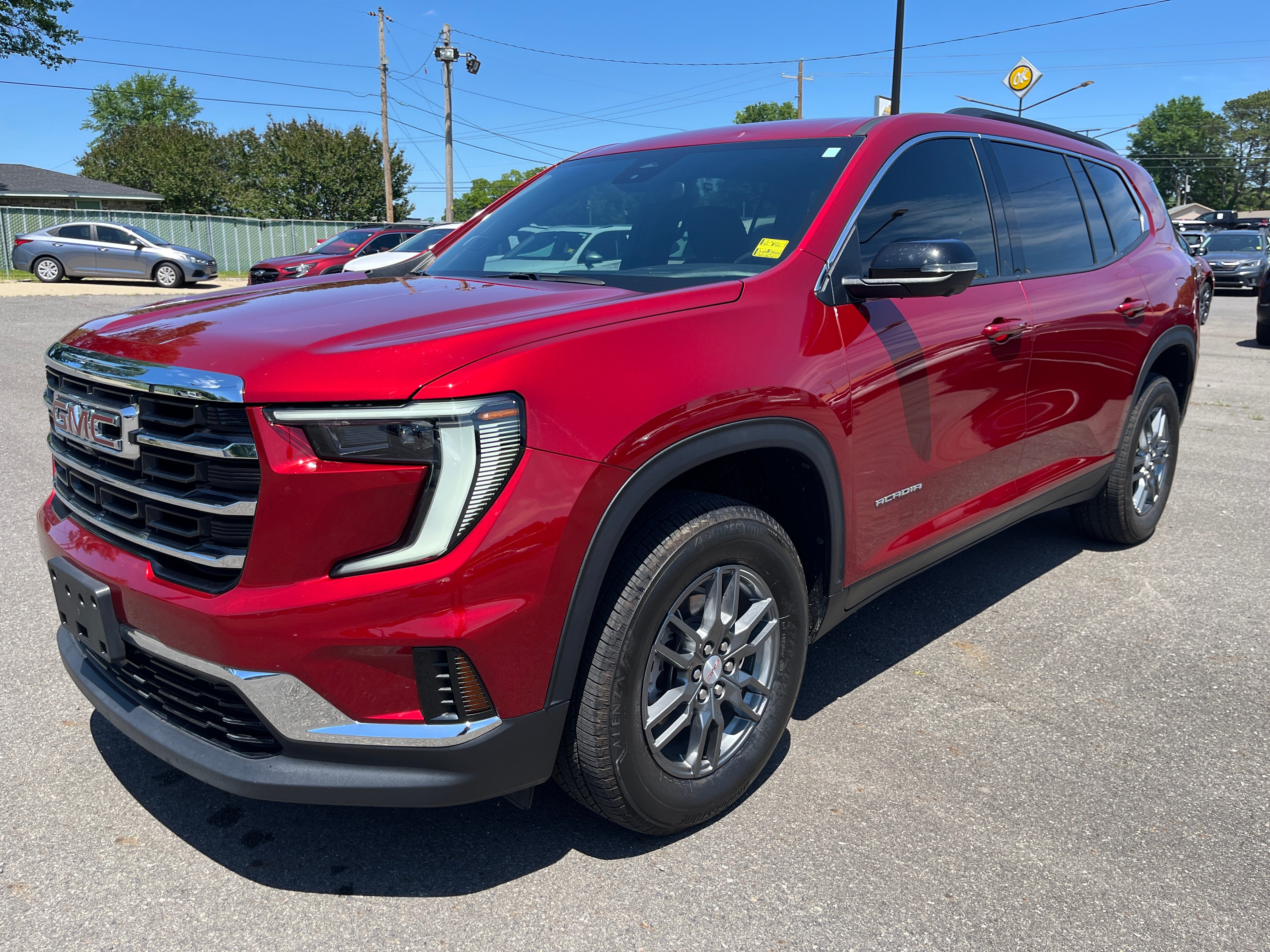 2025 GMC Acadia Elevation