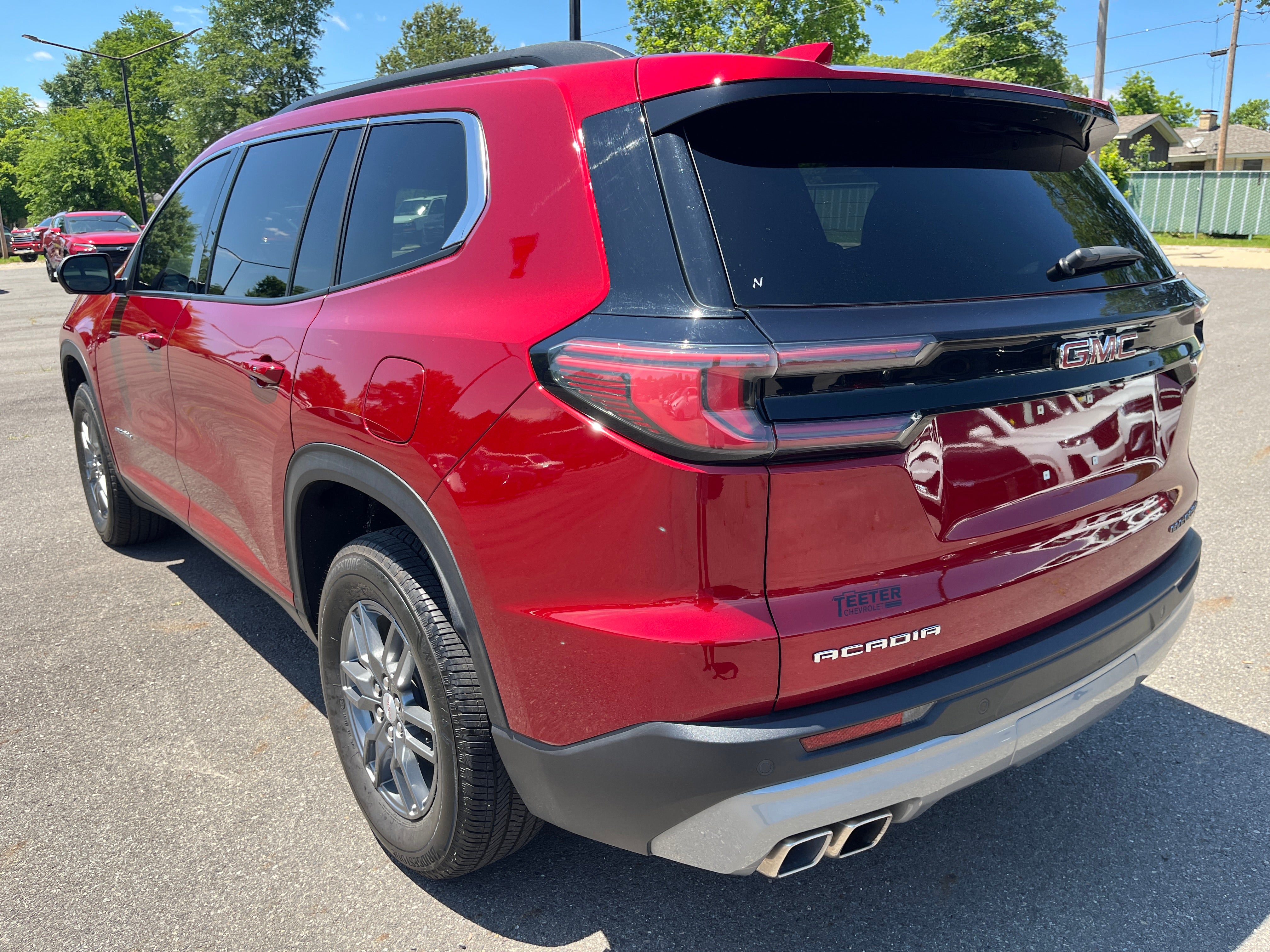 2025 GMC Acadia Elevation