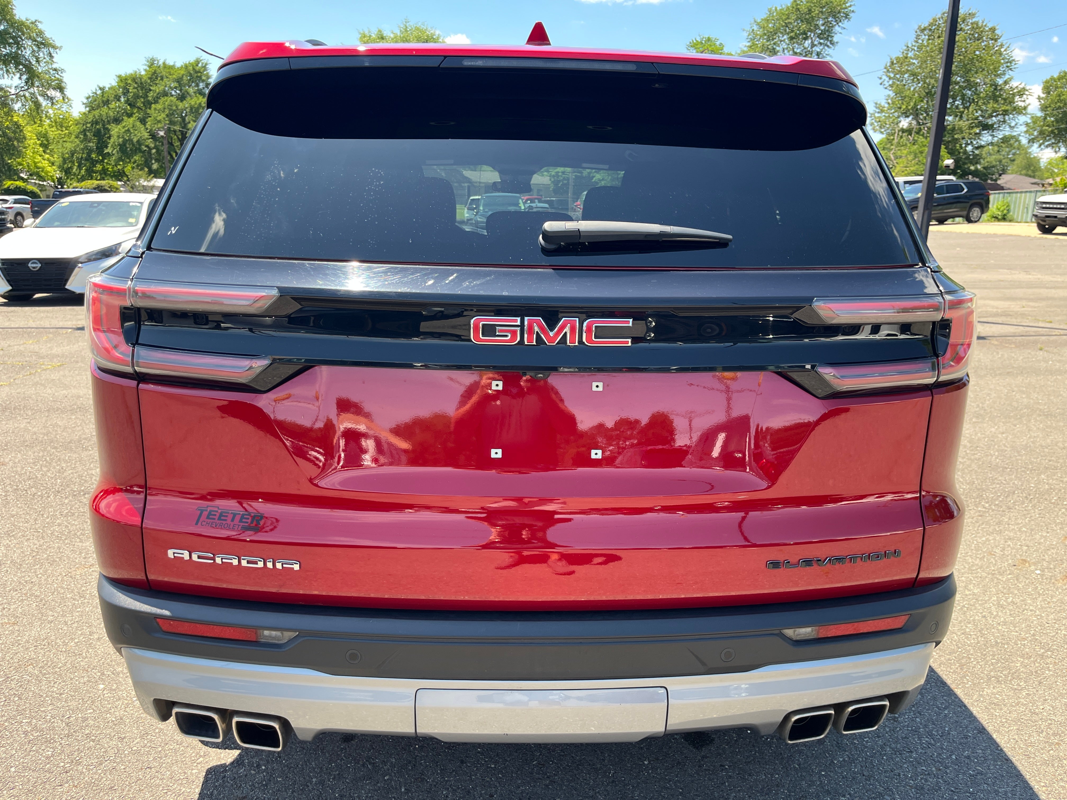 2025 GMC Acadia Elevation