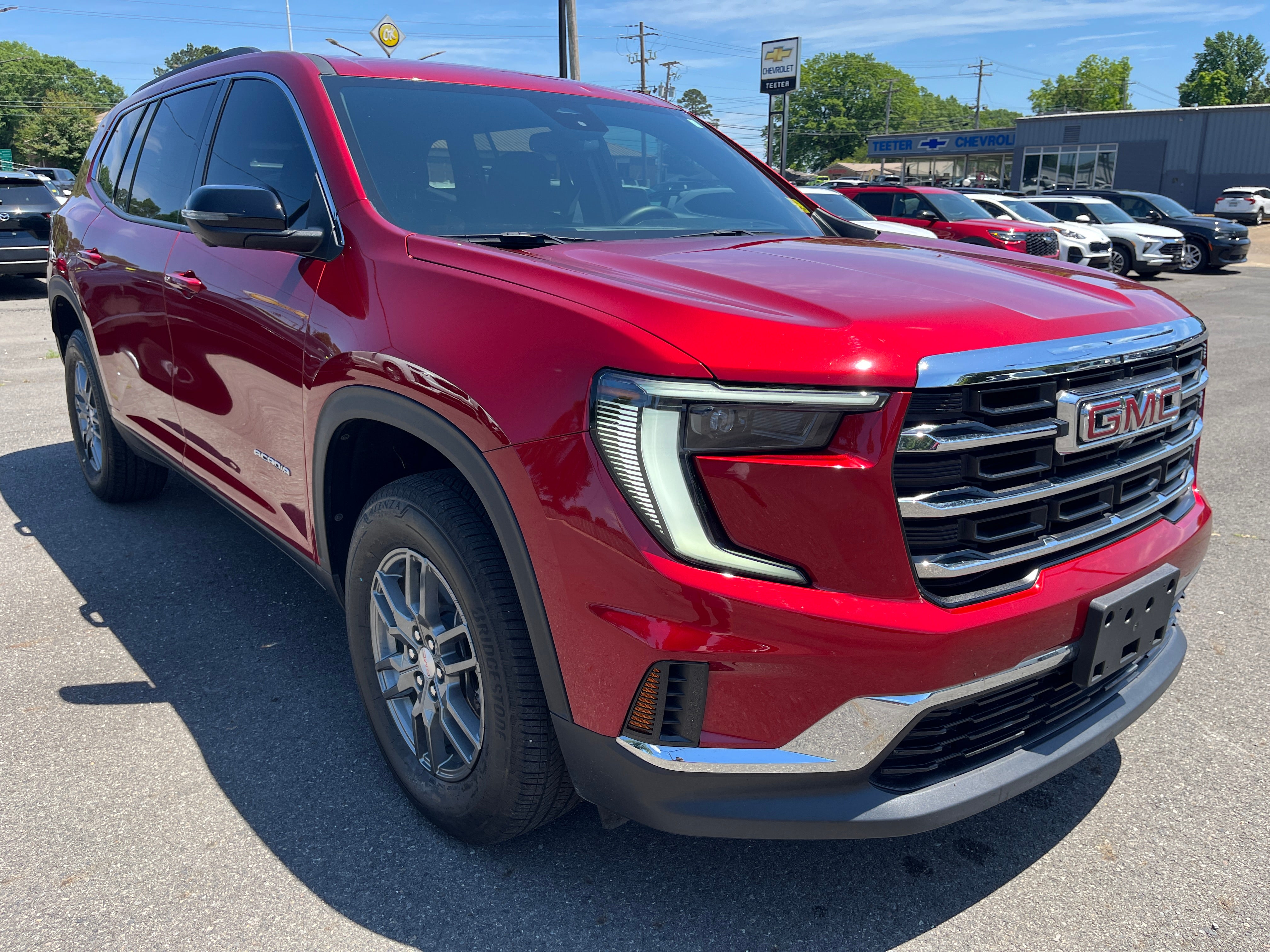 2025 GMC Acadia Elevation