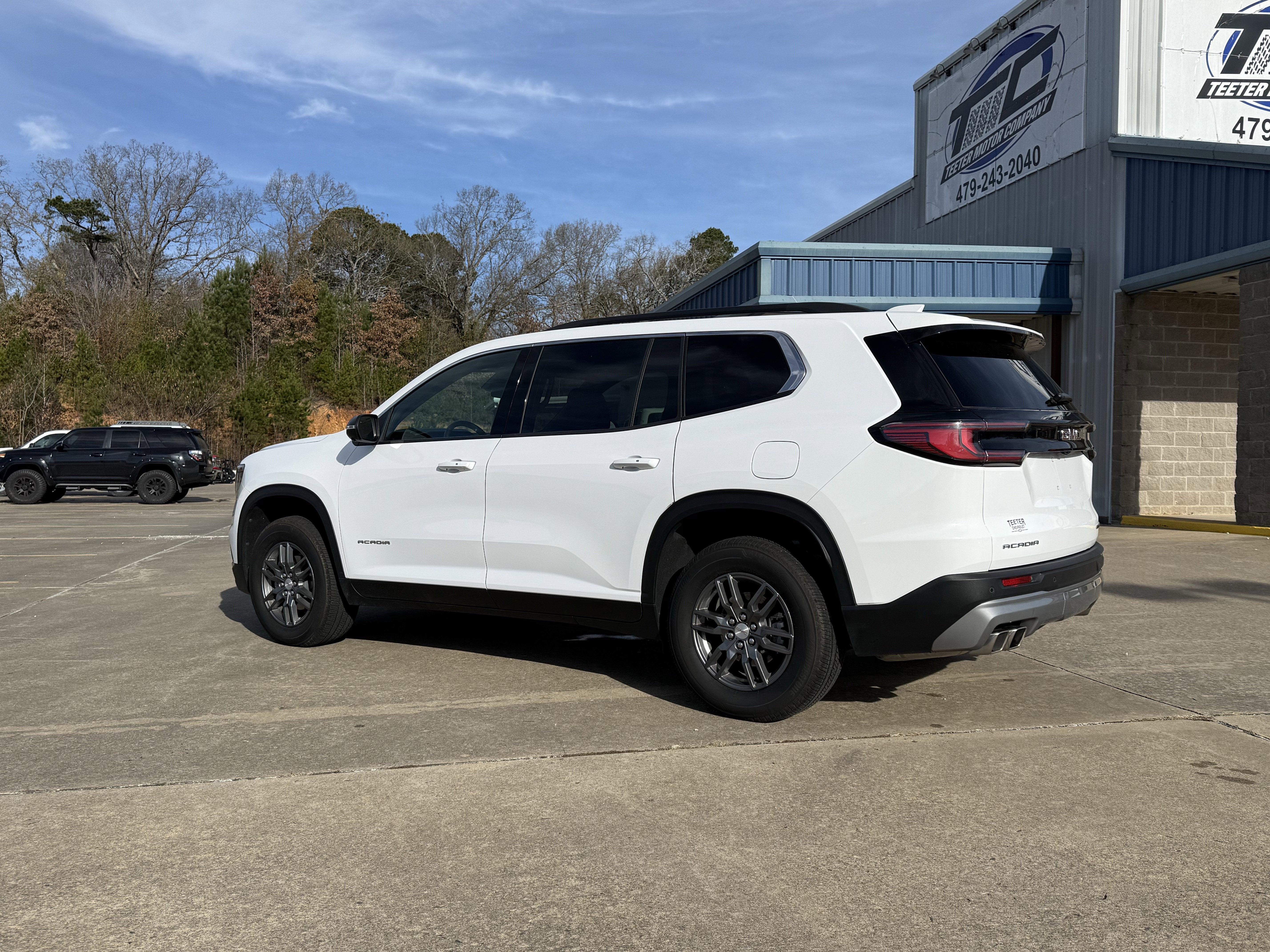 2025 GMC Acadia Elevation