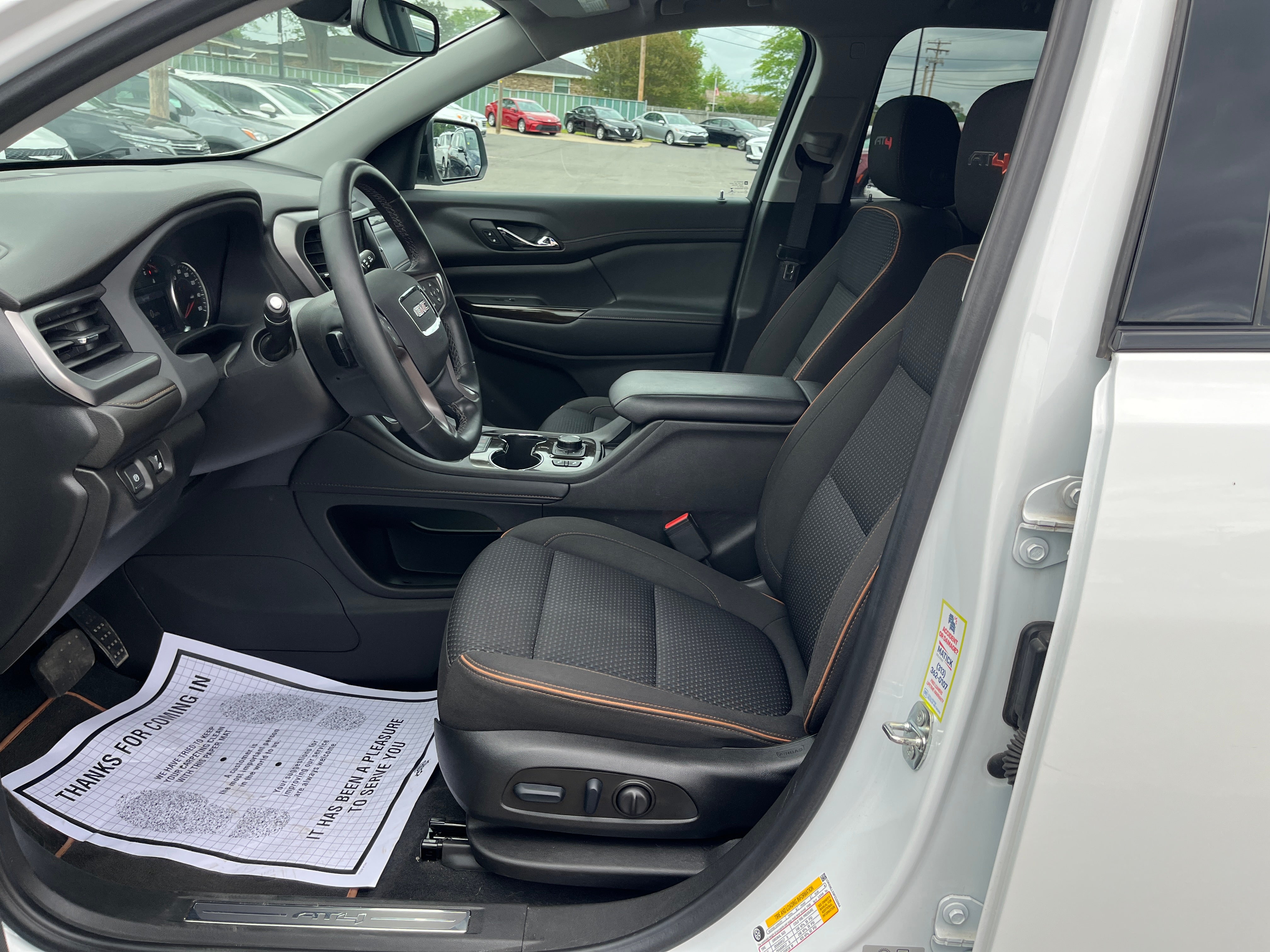 2023 GMC Acadia AT4