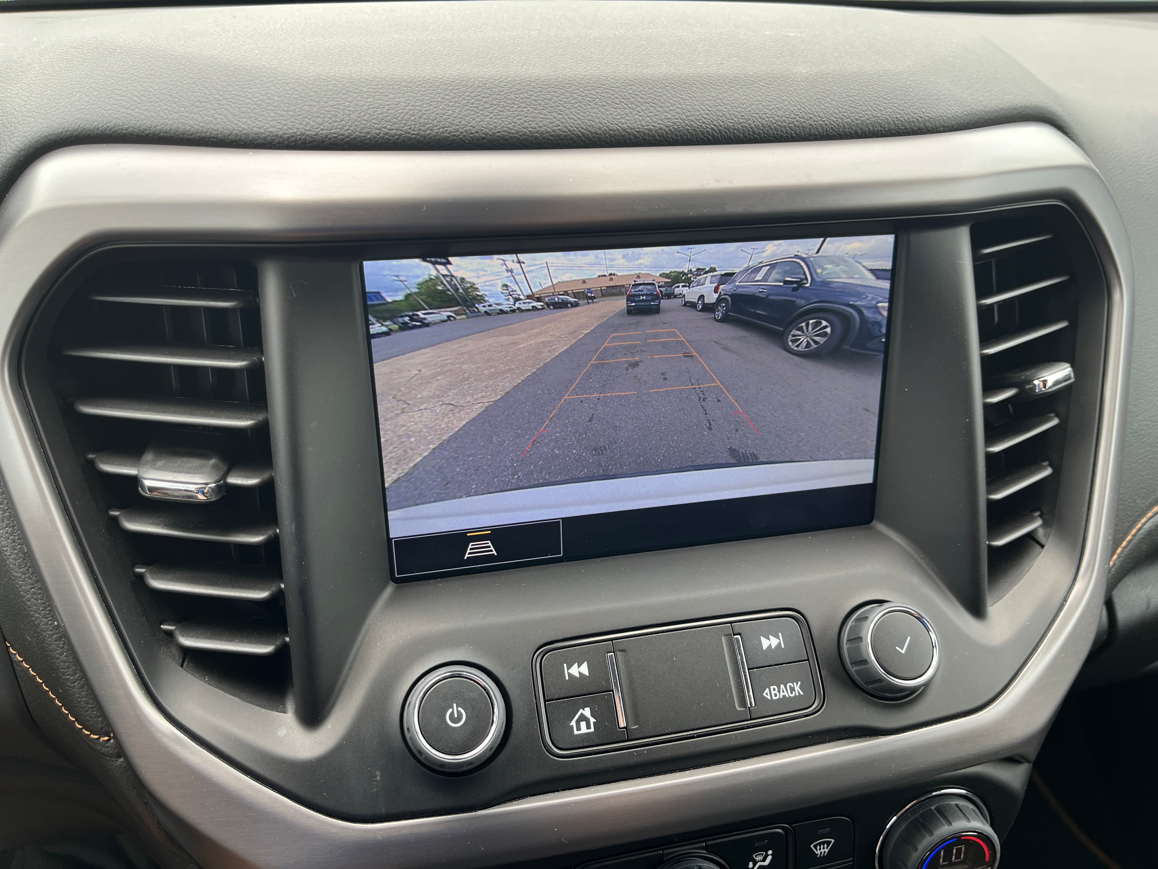 2023 GMC Acadia AT4