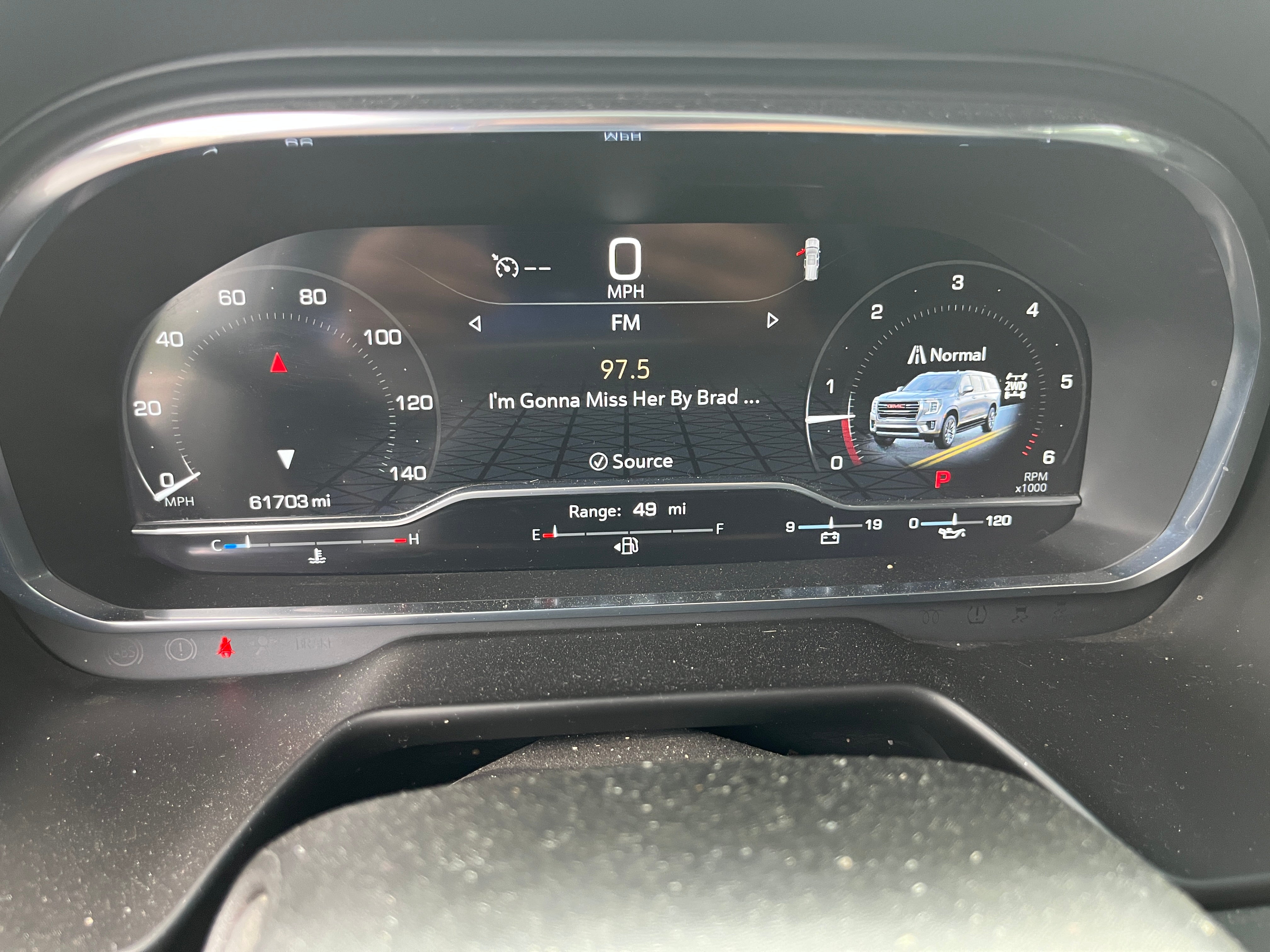 2023 GMC Yukon SLT