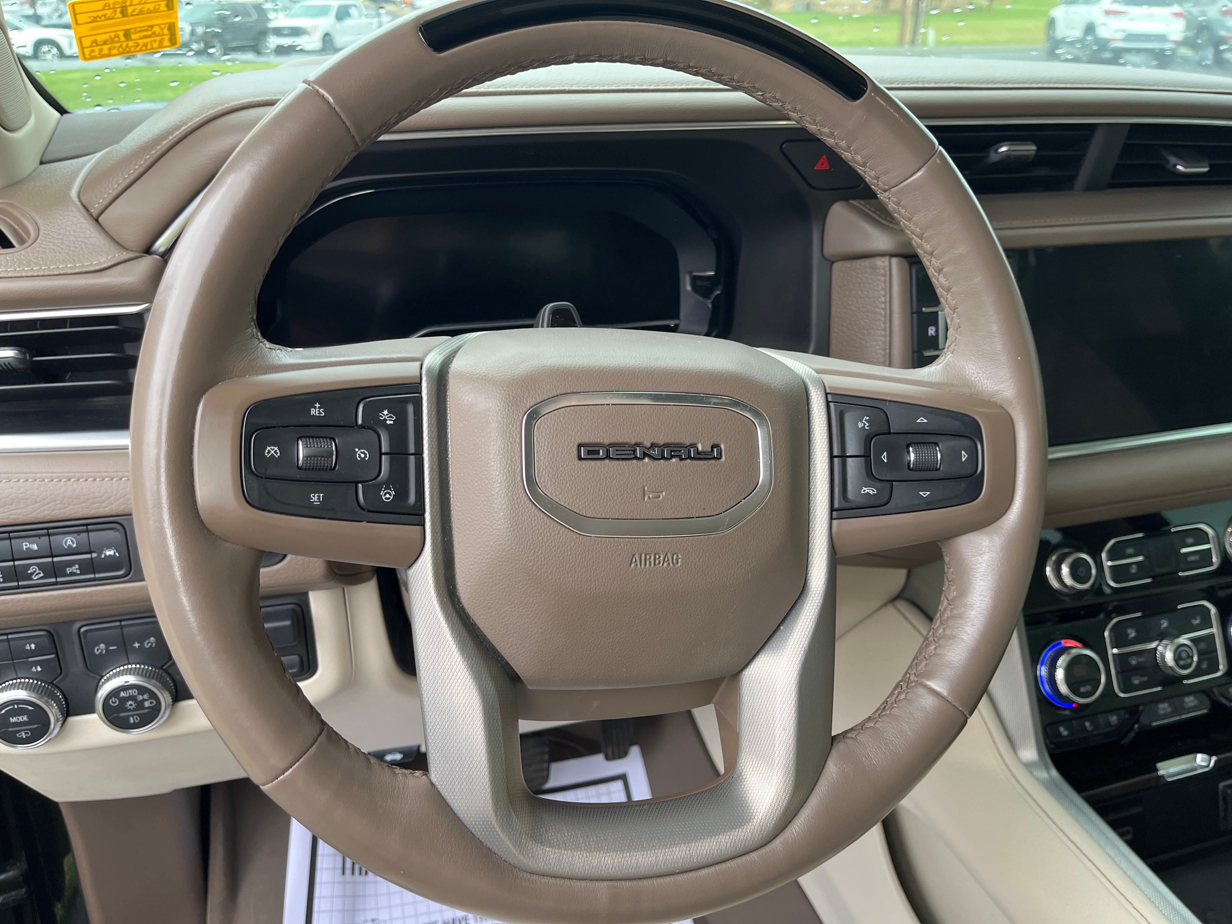 2023 GMC Yukon Denali