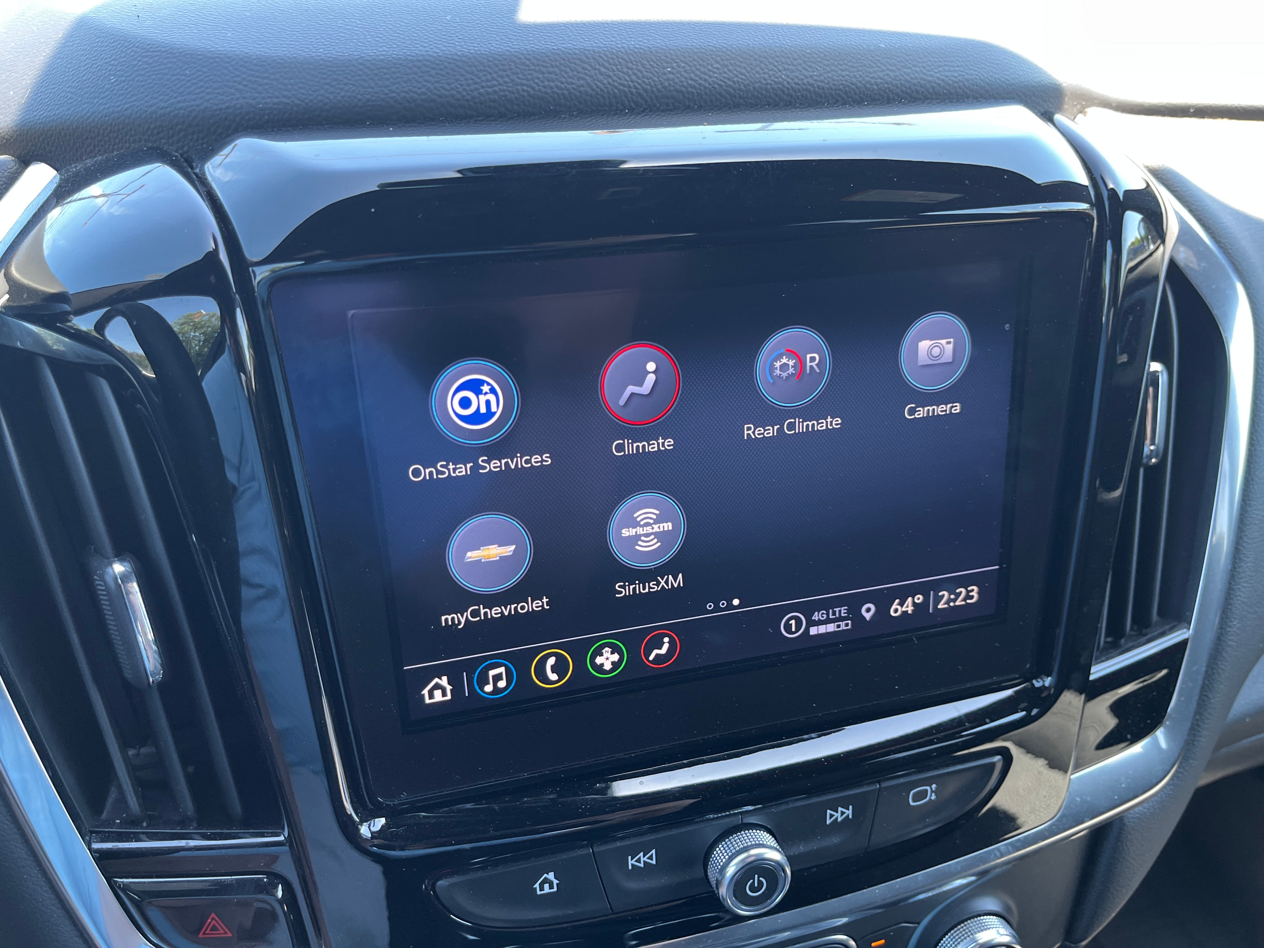 2023 Chevrolet Traverse LT Cloth