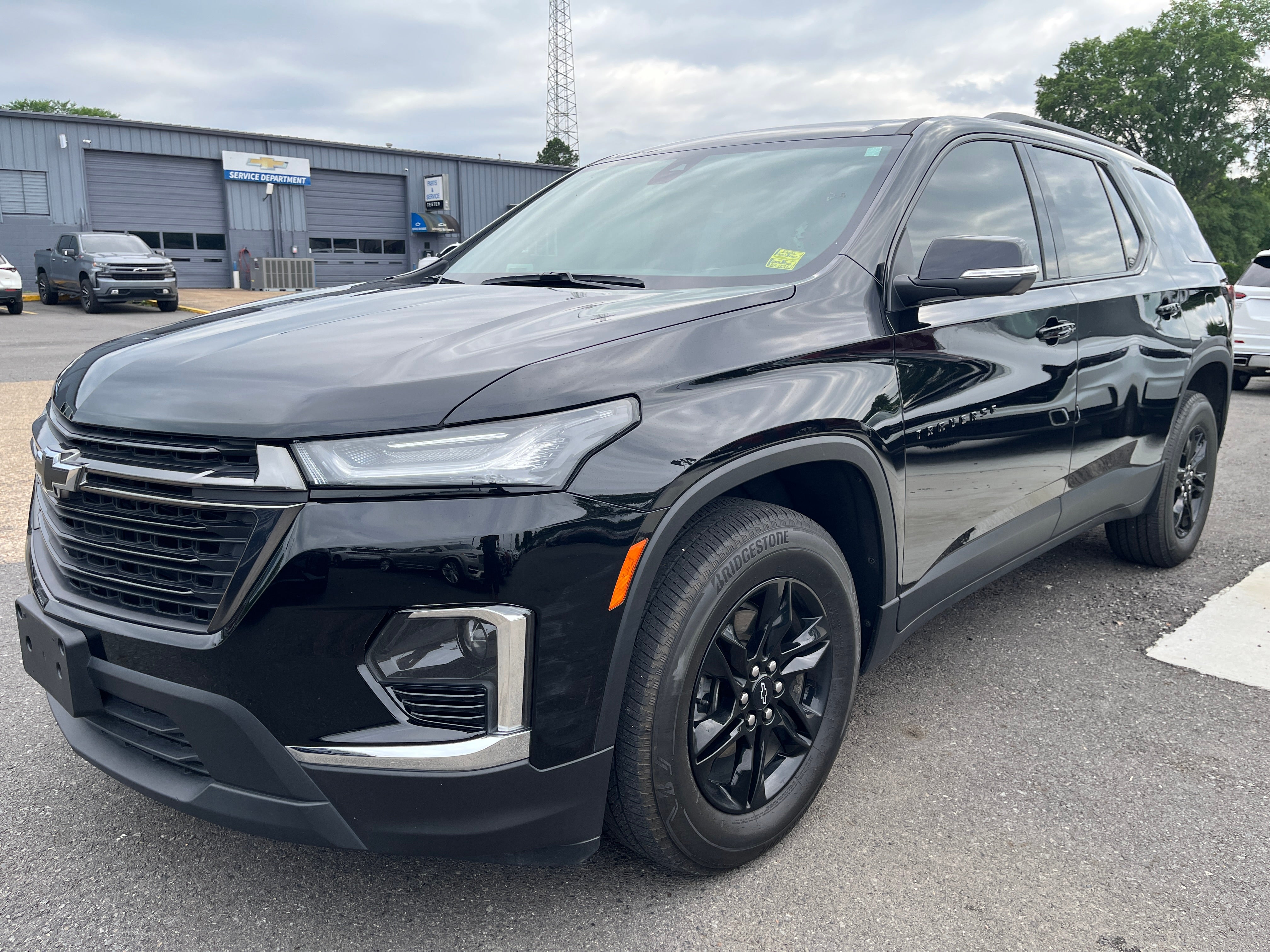 2023 Chevrolet Traverse FWD 1LT's photo