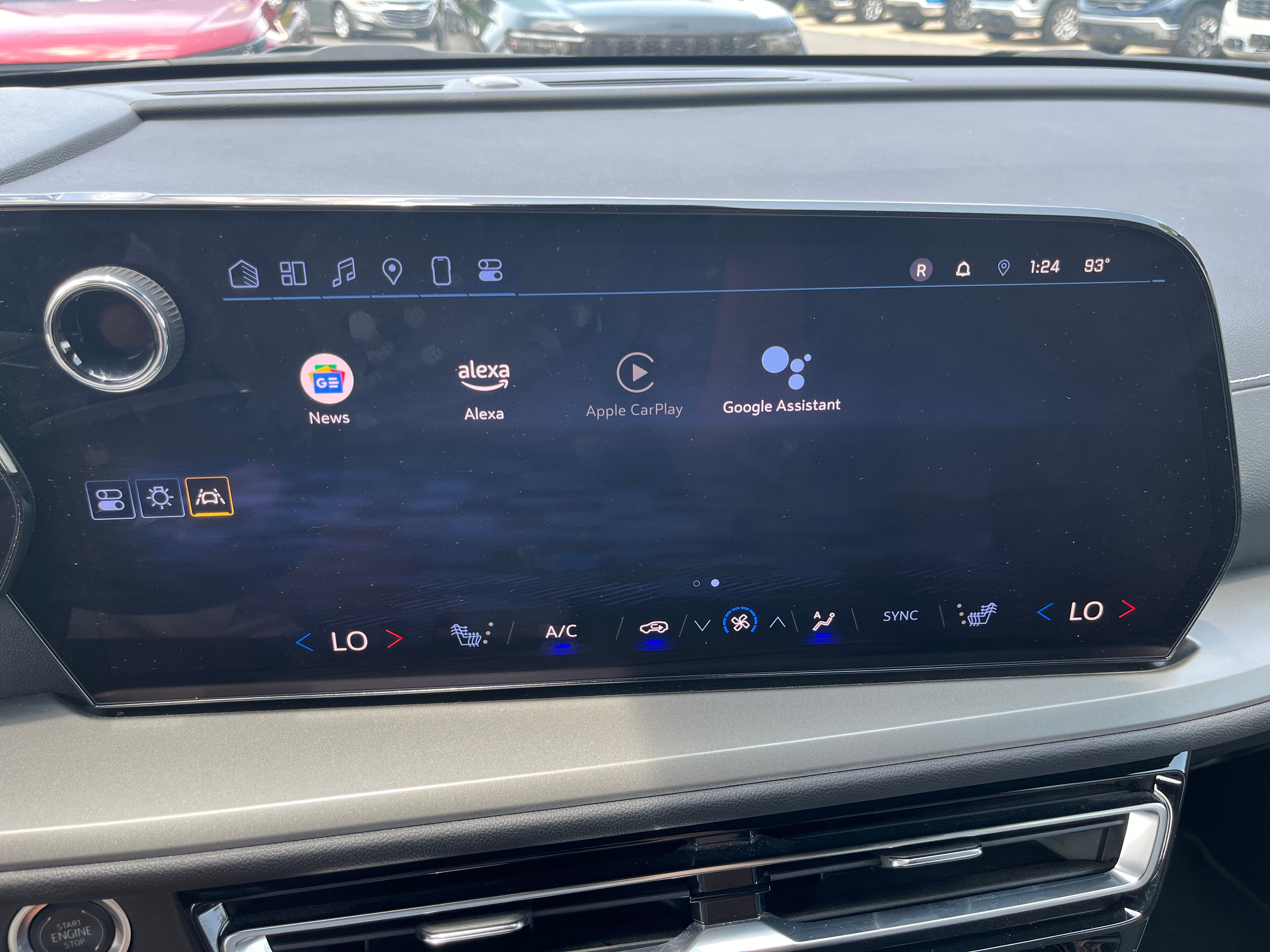 2024 Chevrolet Traverse LT