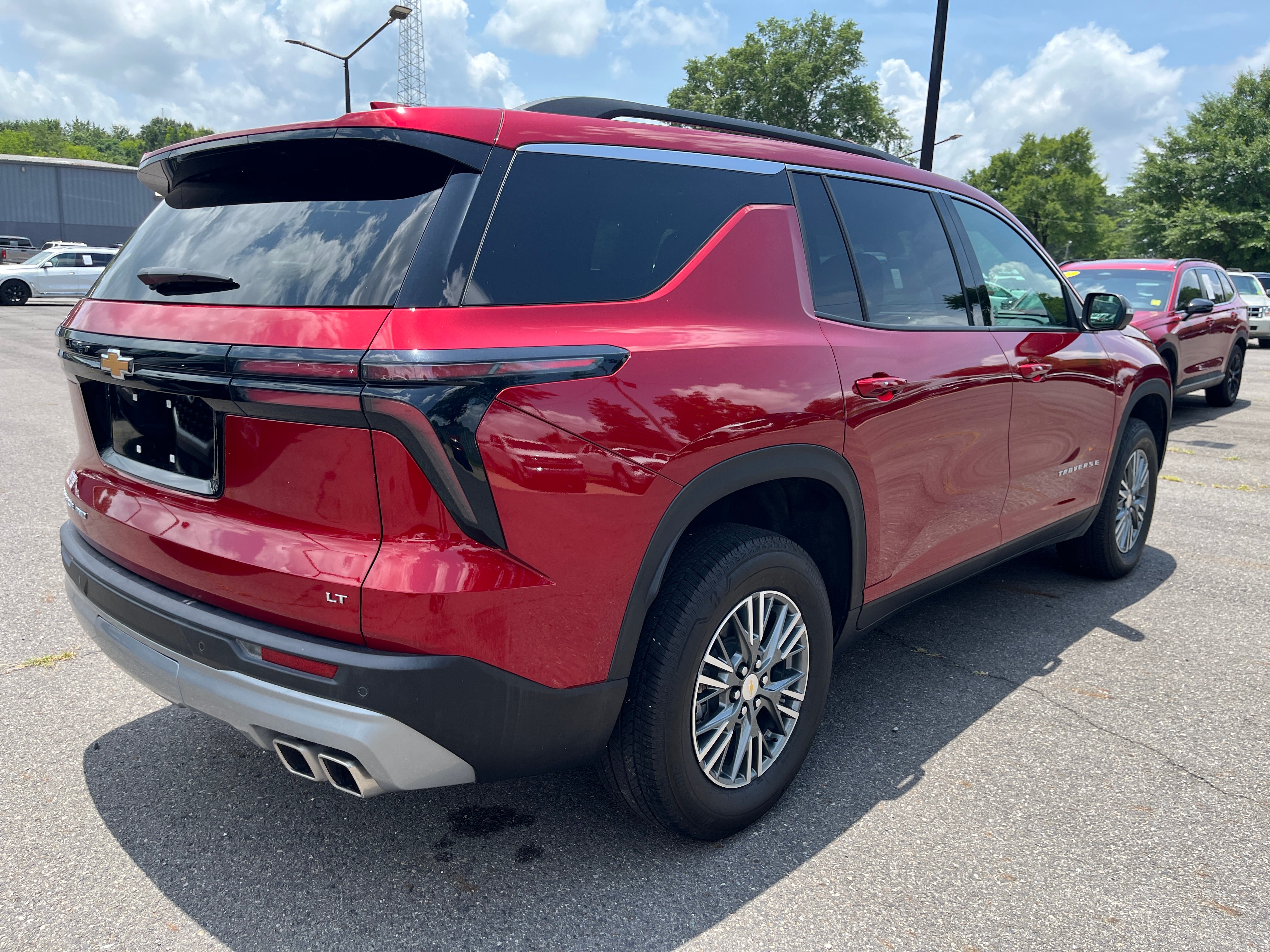 2024 Chevrolet Traverse LT
