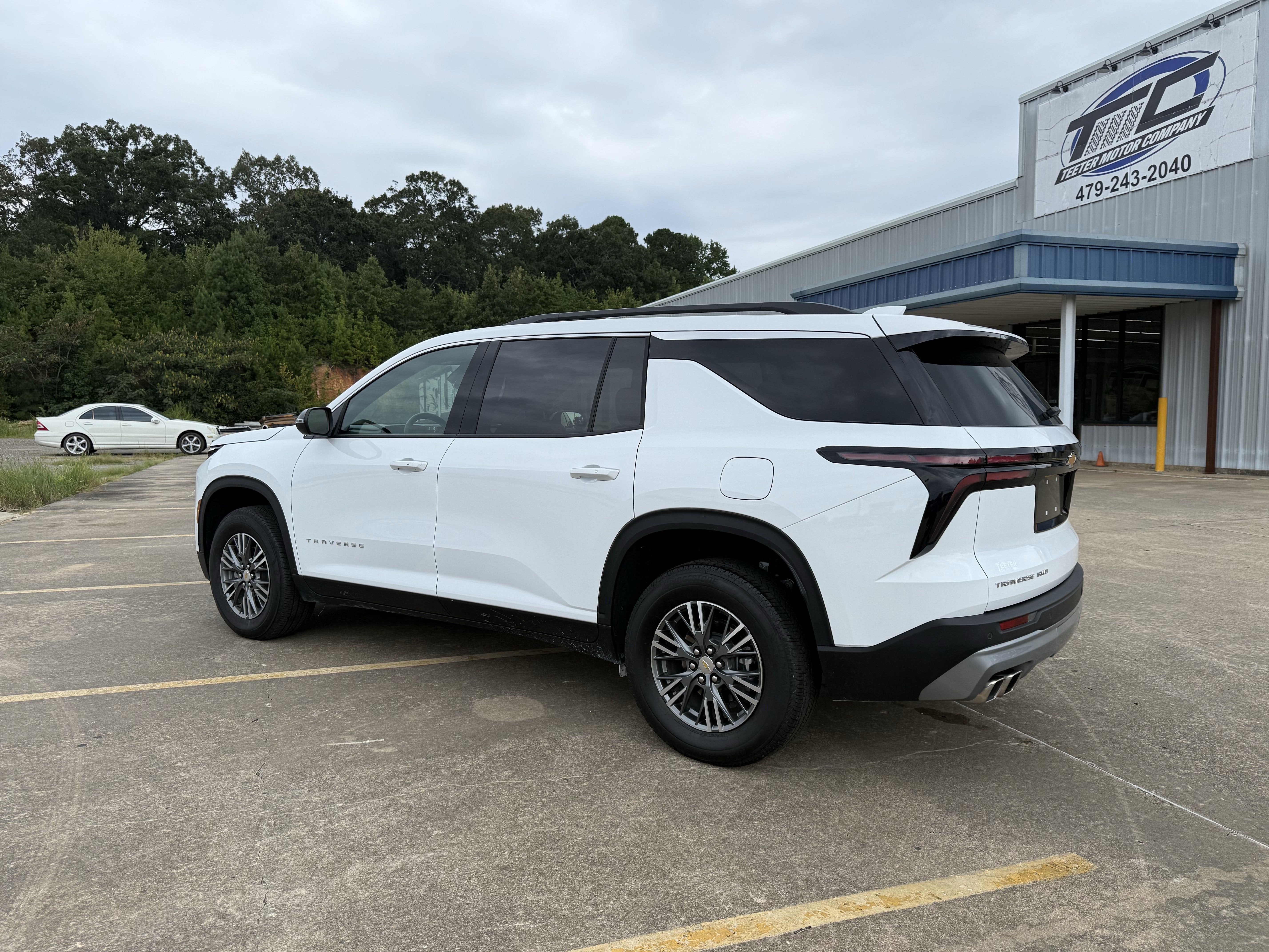 2025 Chevrolet Traverse LT