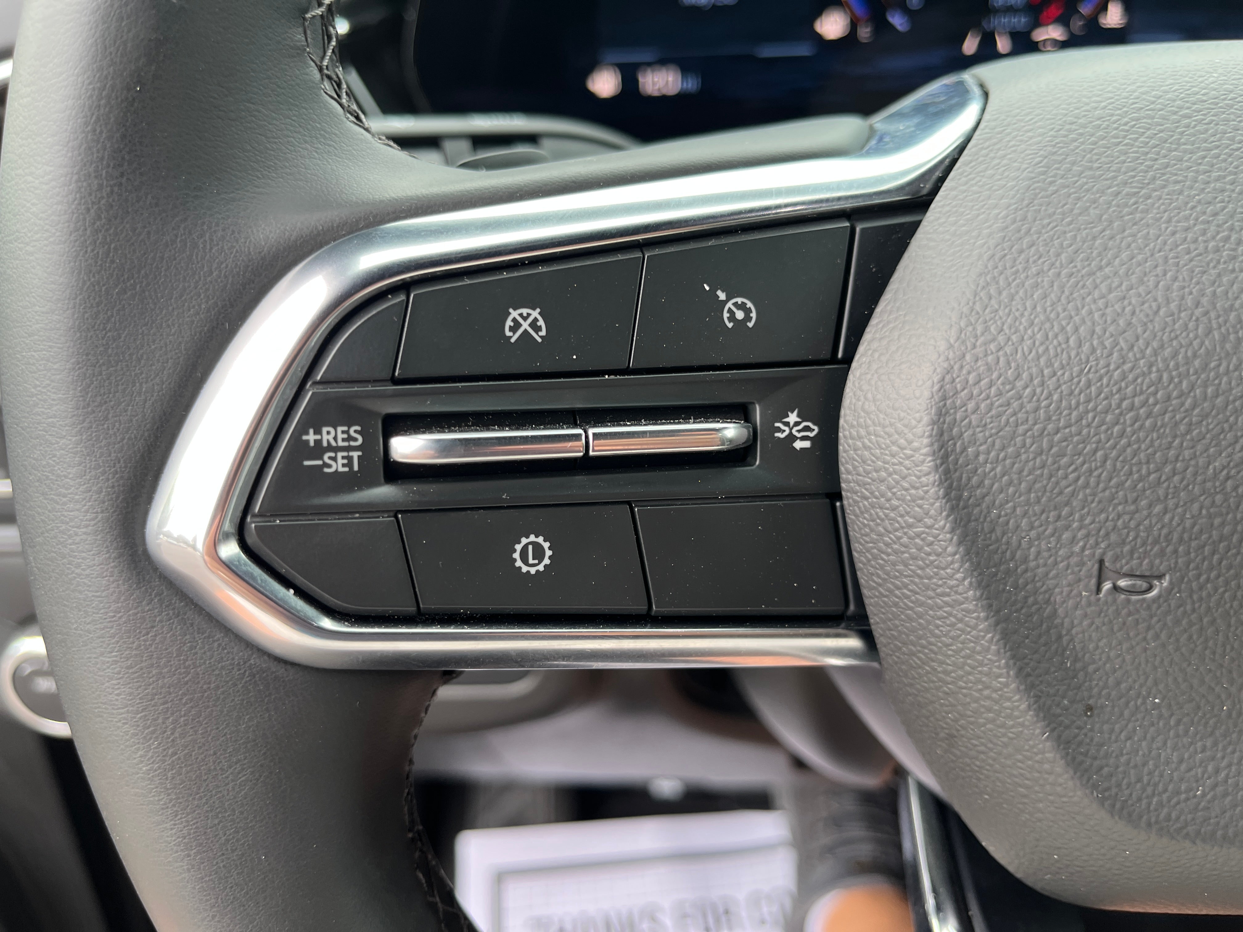 2025 Chevrolet Suburban LS