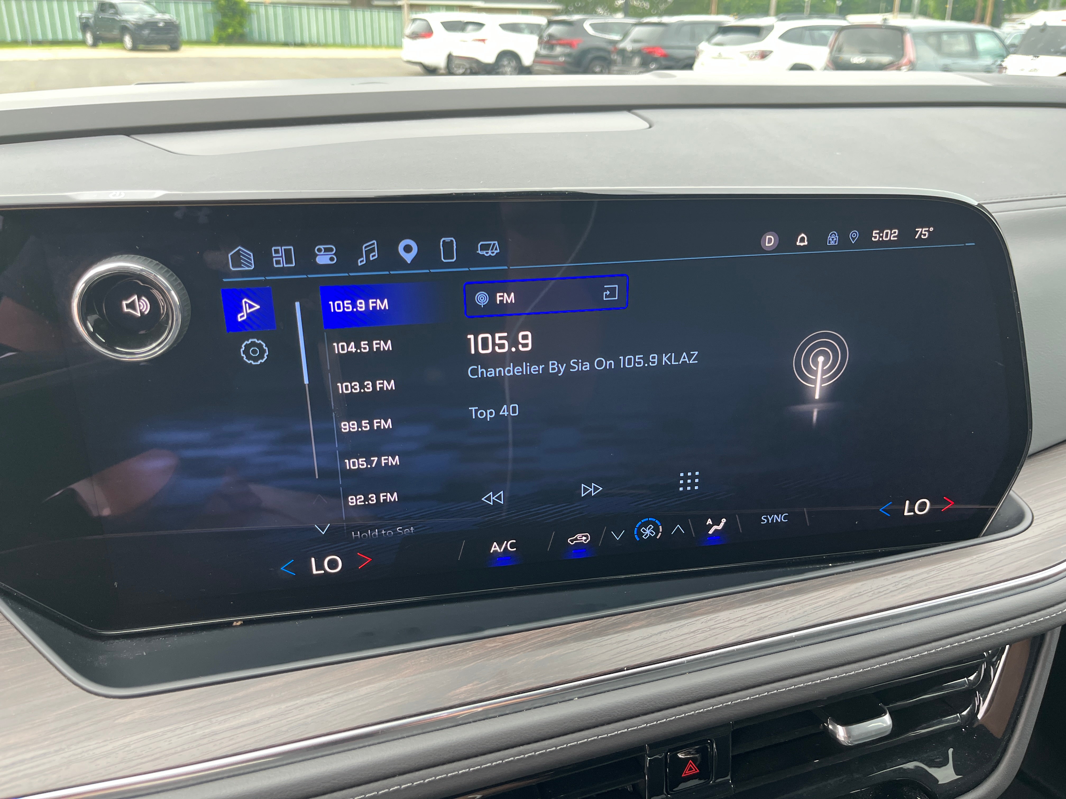 2025 Chevrolet Suburban LS