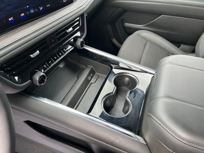 2025 Chevrolet Suburban LS