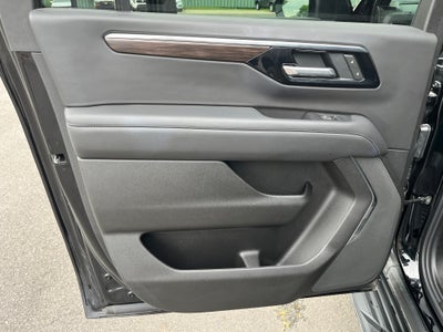 2025 Chevrolet Suburban LS