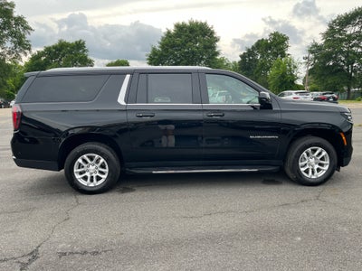 2025 Chevrolet Suburban LS