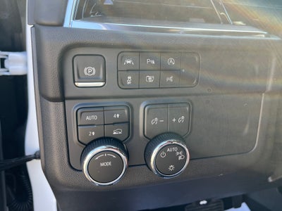 2027 Chevrolet Suburban LS