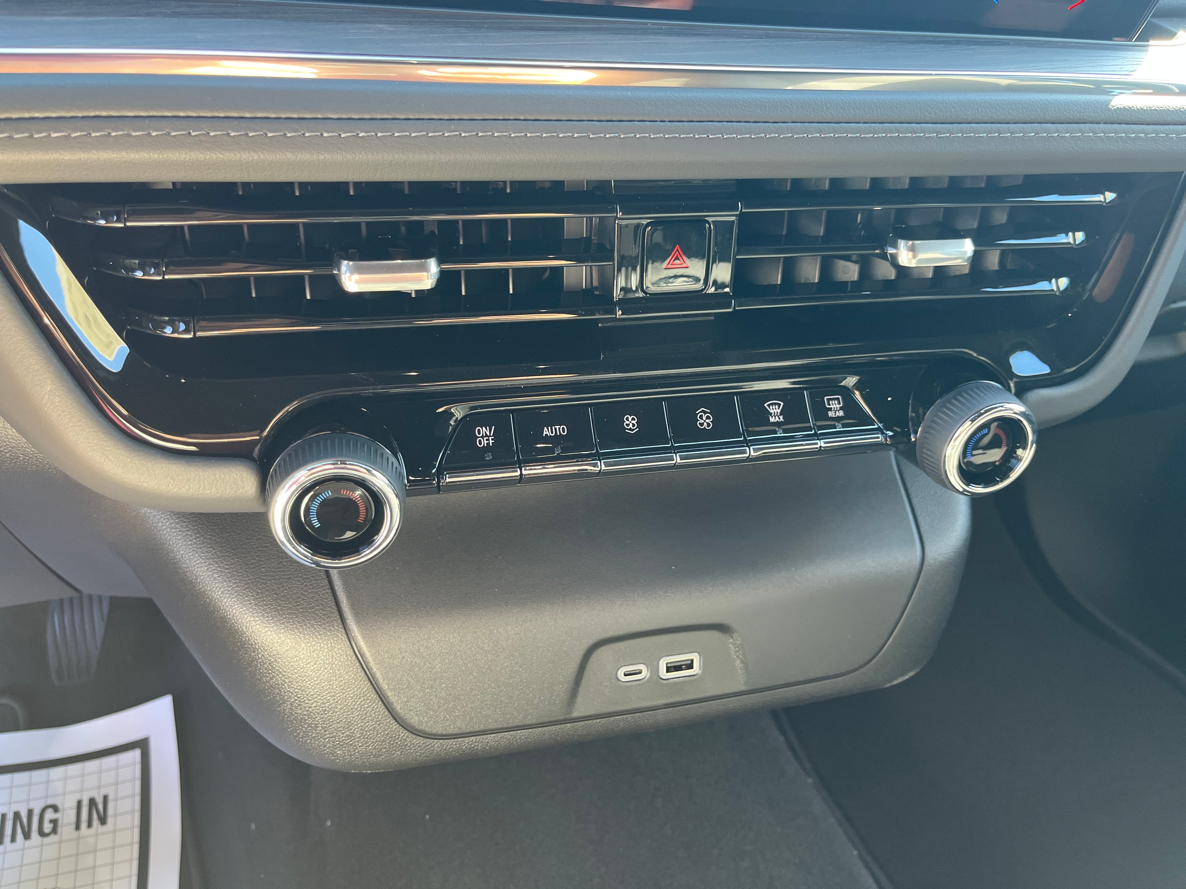 2027 Chevrolet Suburban LS