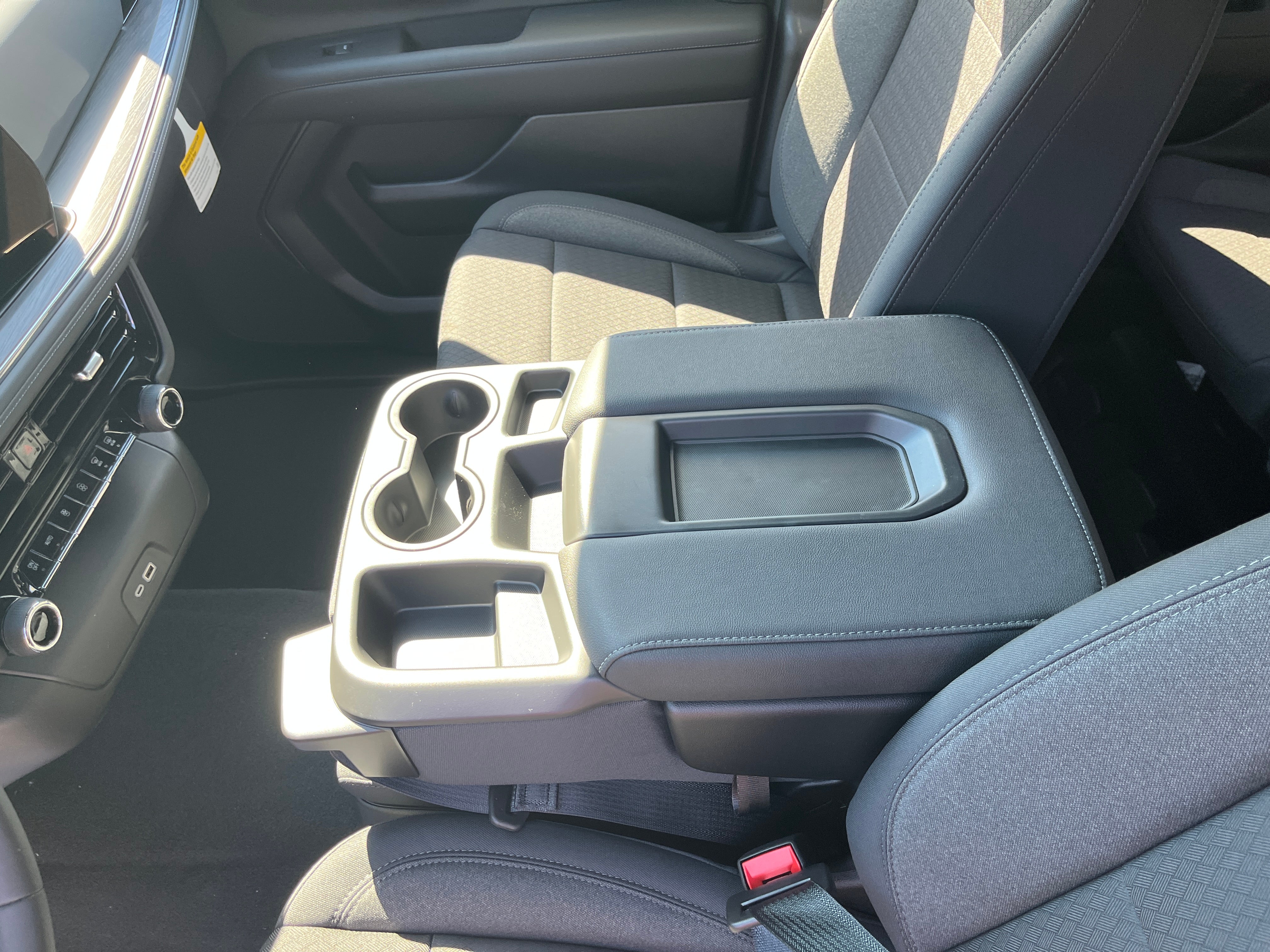 2027 Chevrolet Suburban LS